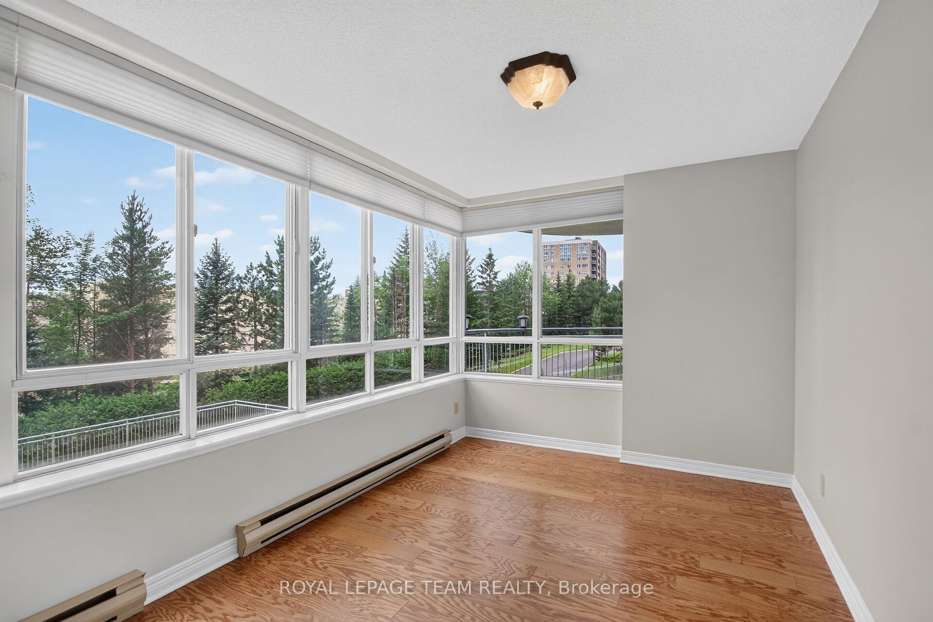 Photo 12 of Unit 201, 100 Grant Carman Drive, Ottawa, Borden Farm/Stewart Farm/Carleton Heights/Parkwood Hills — HOMEH