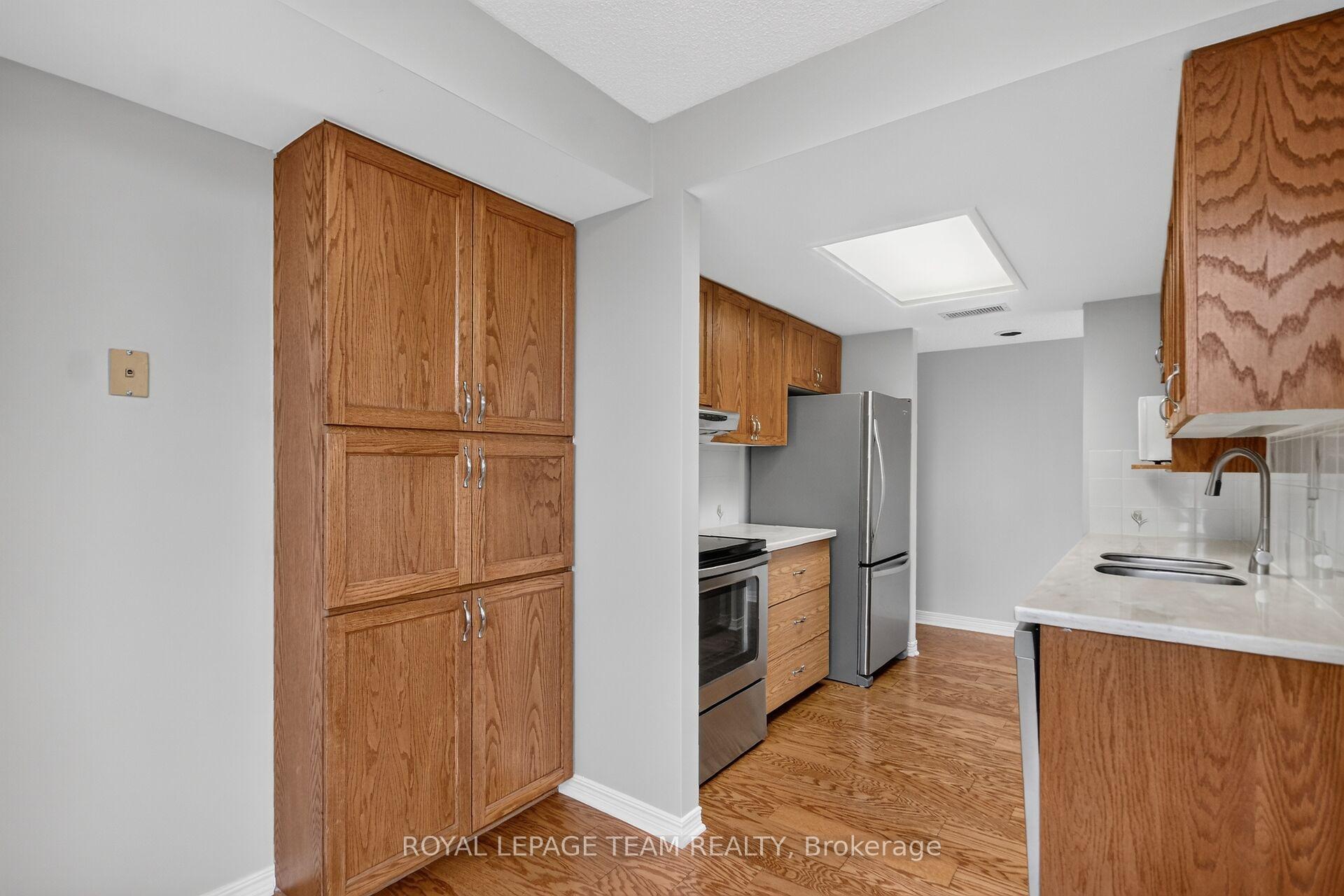 Photo 14 of Unit 201, 100 Grant Carman Drive, Ottawa, Borden Farm/Stewart Farm/Carleton Heights/Parkwood Hills — HOMEH