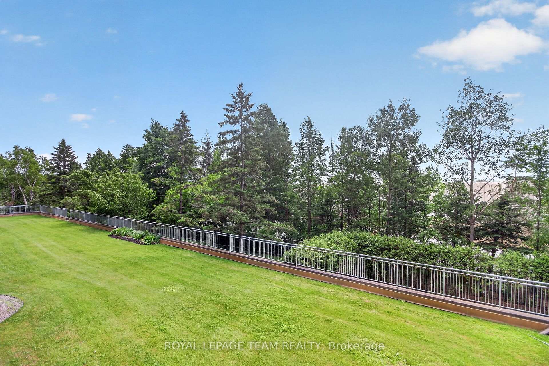 Photo 21 of Unit 201, 100 Grant Carman Drive, Ottawa, Borden Farm/Stewart Farm/Carleton Heights/Parkwood Hills — HOMEH