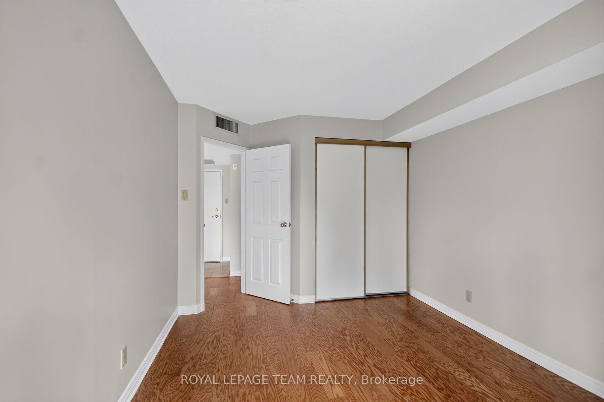 Photo 30 of Unit 201, 100 Grant Carman Drive, Ottawa, Borden Farm/Stewart Farm/Carleton Heights/Parkwood Hills — HOMEH