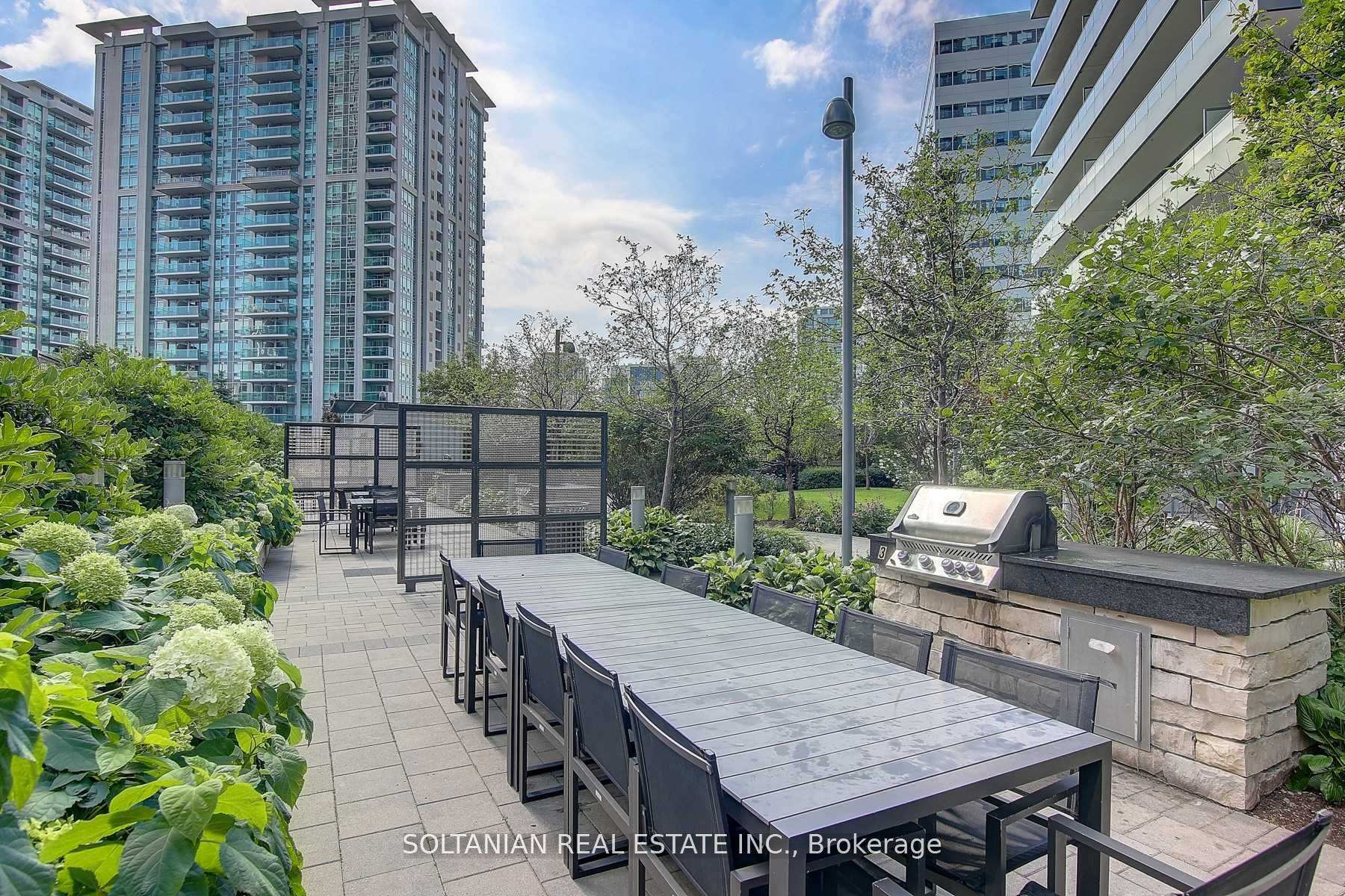 Photo 6 of Unit 2607, 2 Anndale Drive, North York, Willowdale East — HOMEH