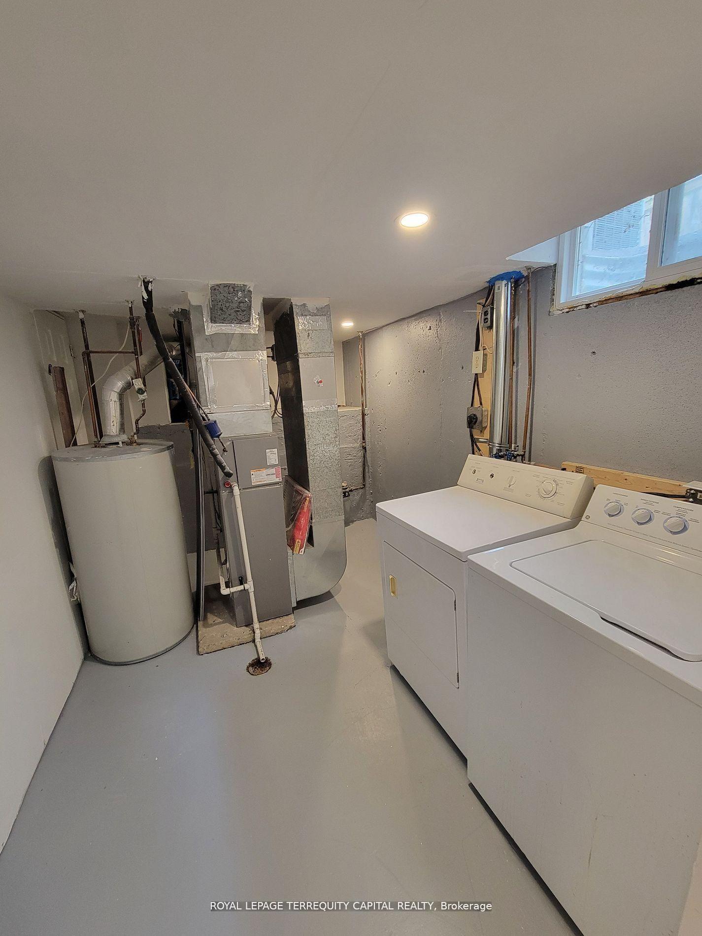 Photo 16 of Unit Lower, 20 Mowat Crescent, Barrie, Letitia Heights — HOMEH