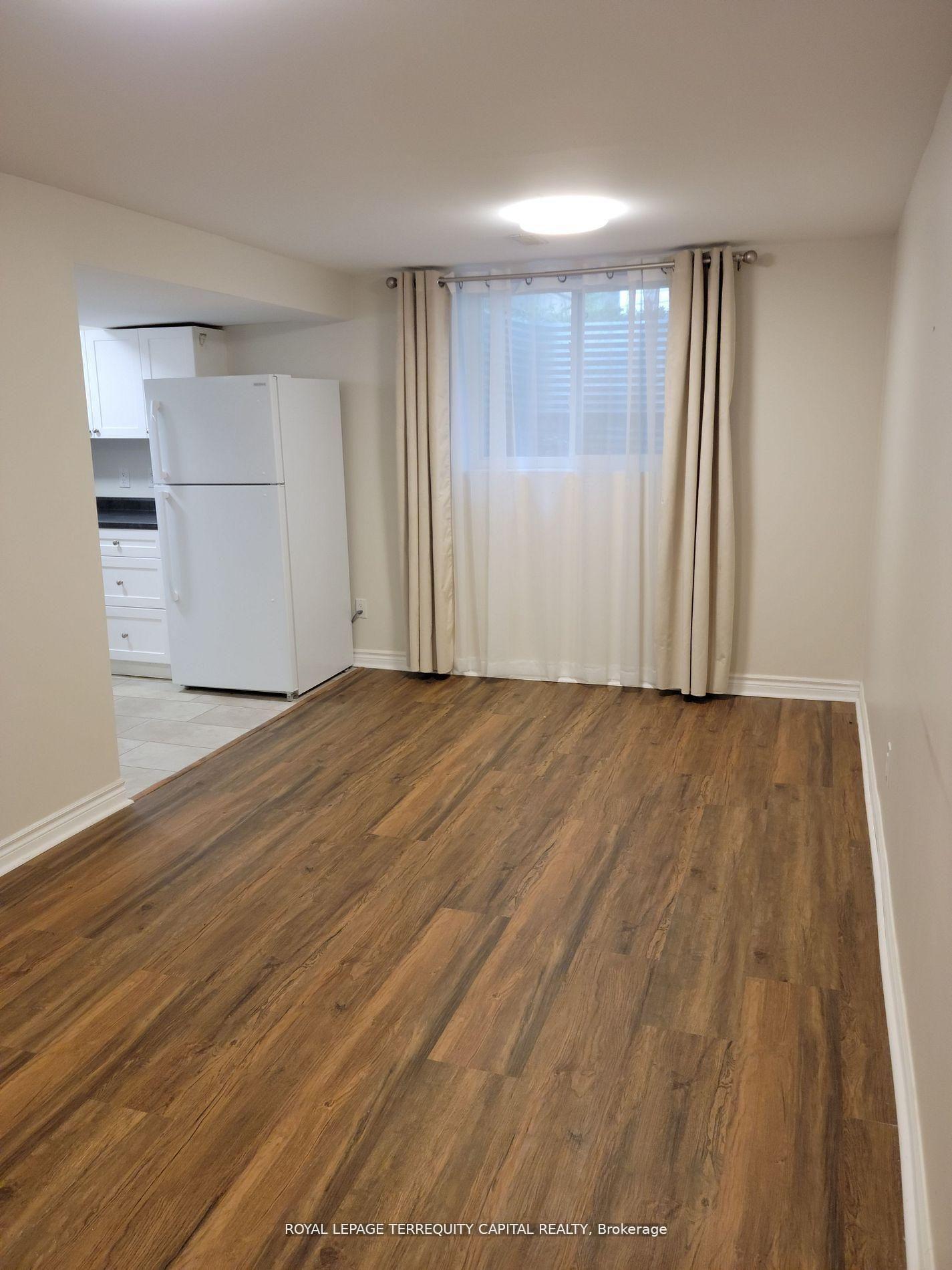 Photo 20 of Unit Lower, 20 Mowat Crescent, Barrie, Letitia Heights — HOMEH