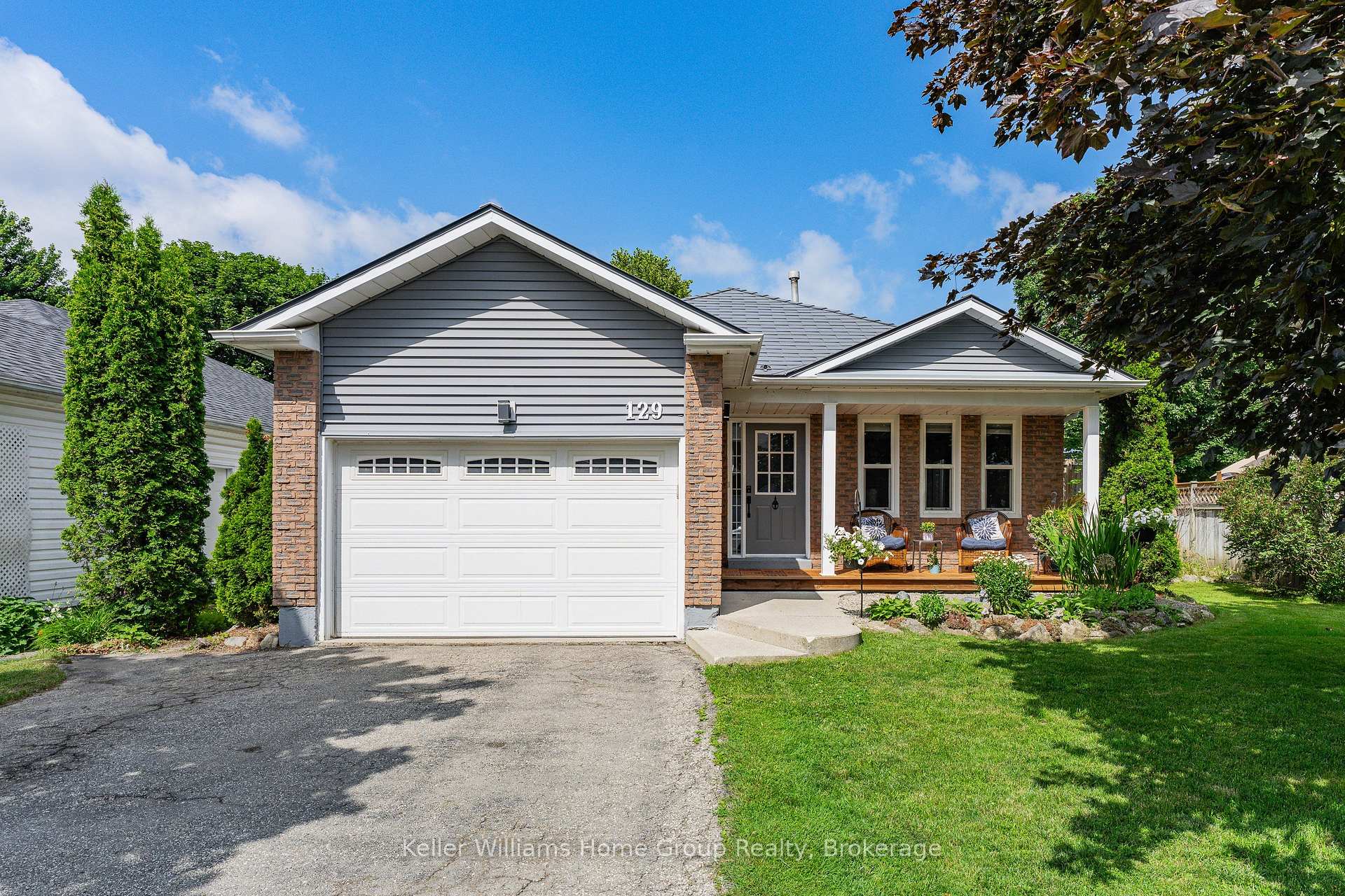 Front of 129 Parkside Drive W