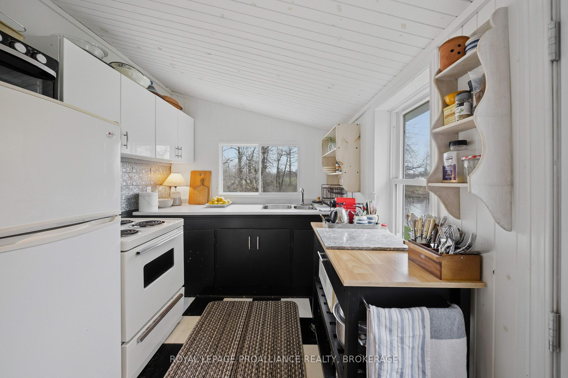 Photo 8 of 5954 First Lake Road, Frontenac, Frontenac South — HOMEH