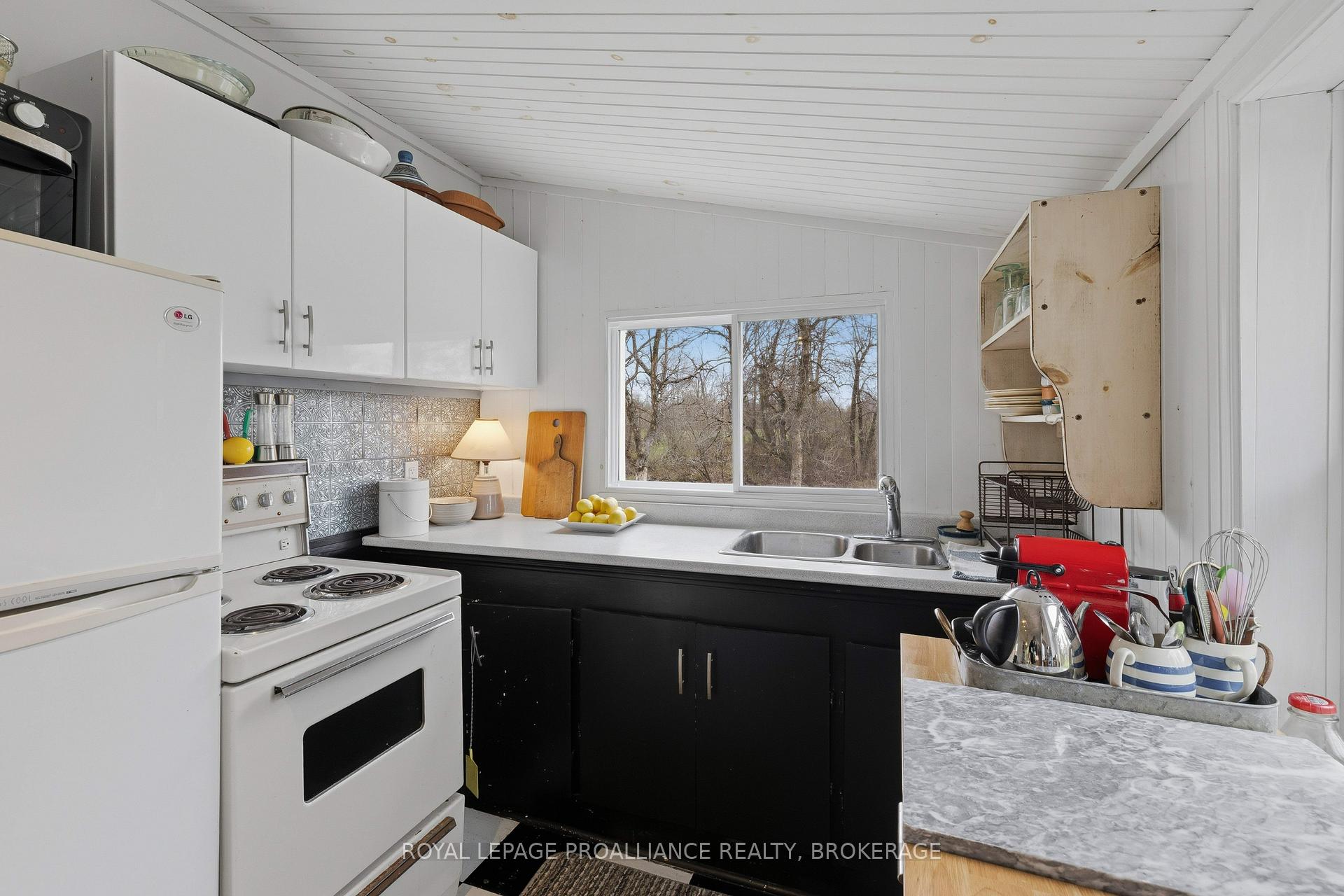 Photo 9 of 5954 First Lake Road, Frontenac, Frontenac South — HOMEH