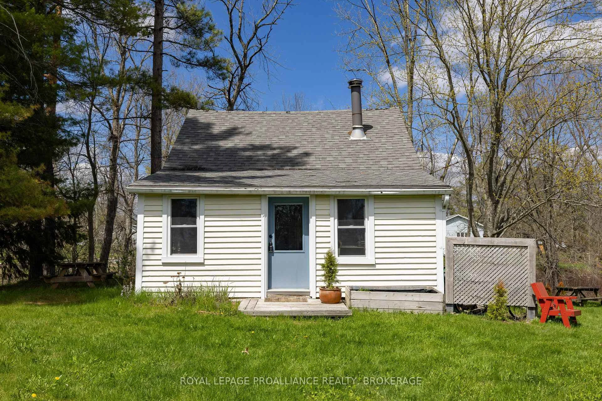 Photo 3 of 5954 First Lake Road, Frontenac, Frontenac South — HOMEH