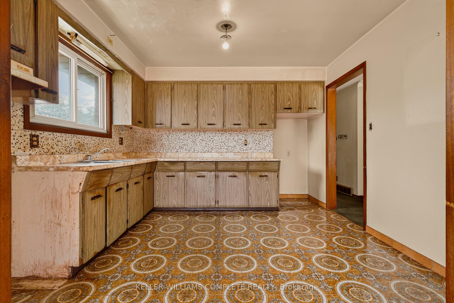 Photo 20 of 34 Windrush Crescent, Hamilton, Lawfield — HOMEH