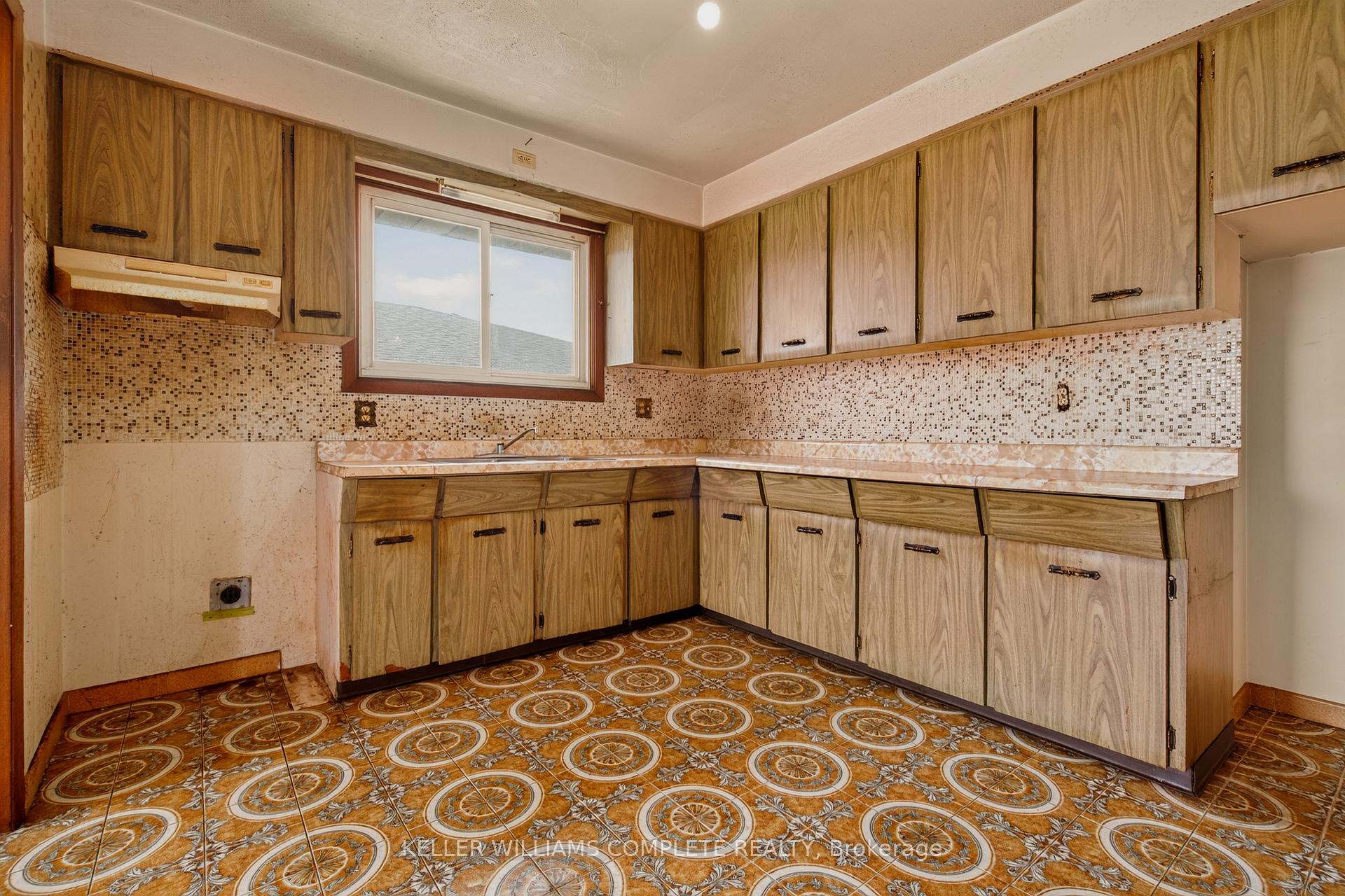 Photo 23 of 34 Windrush Crescent, Hamilton, Lawfield — HOMEH