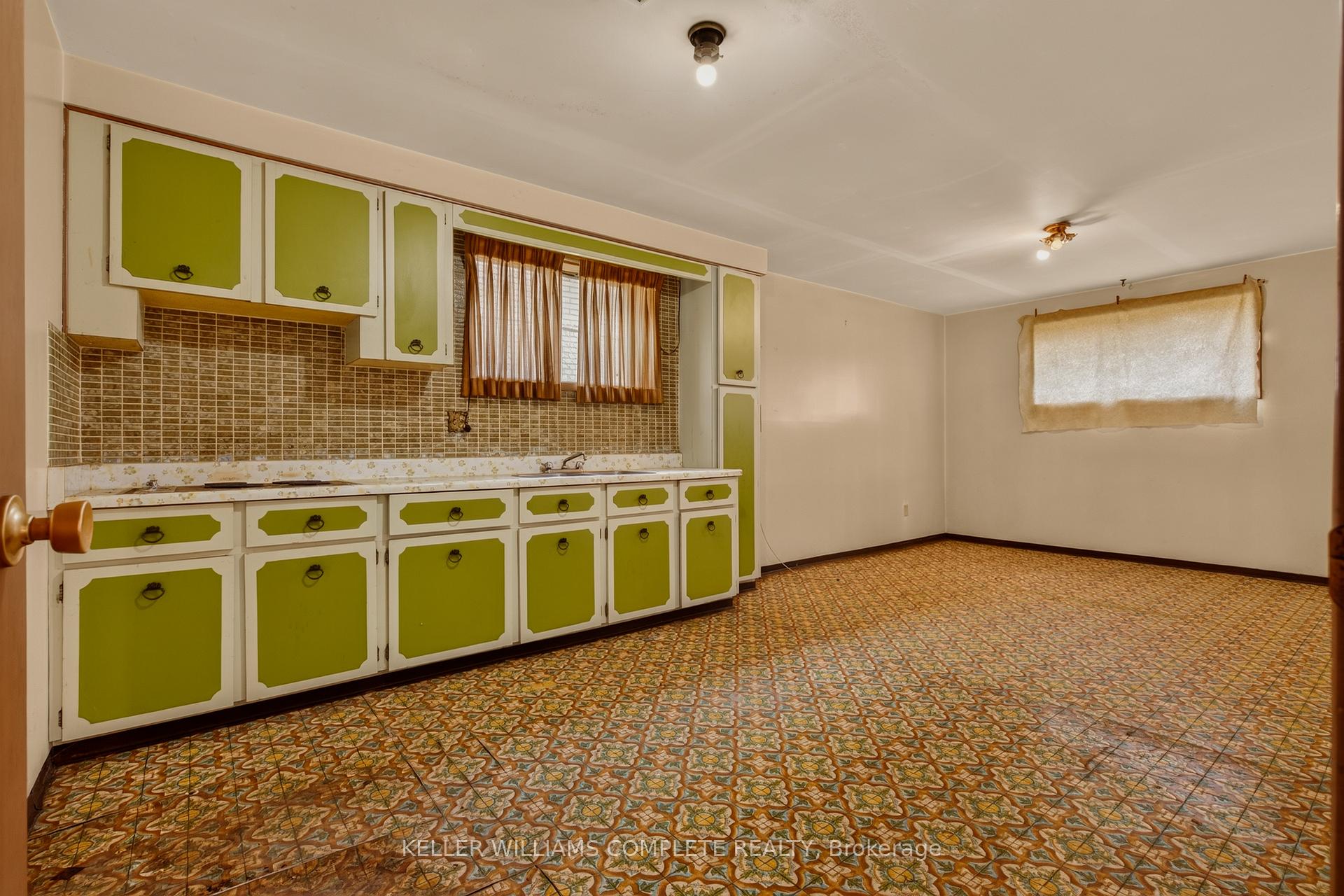 Photo 28 of 34 Windrush Crescent, Hamilton, Lawfield — HOMEH