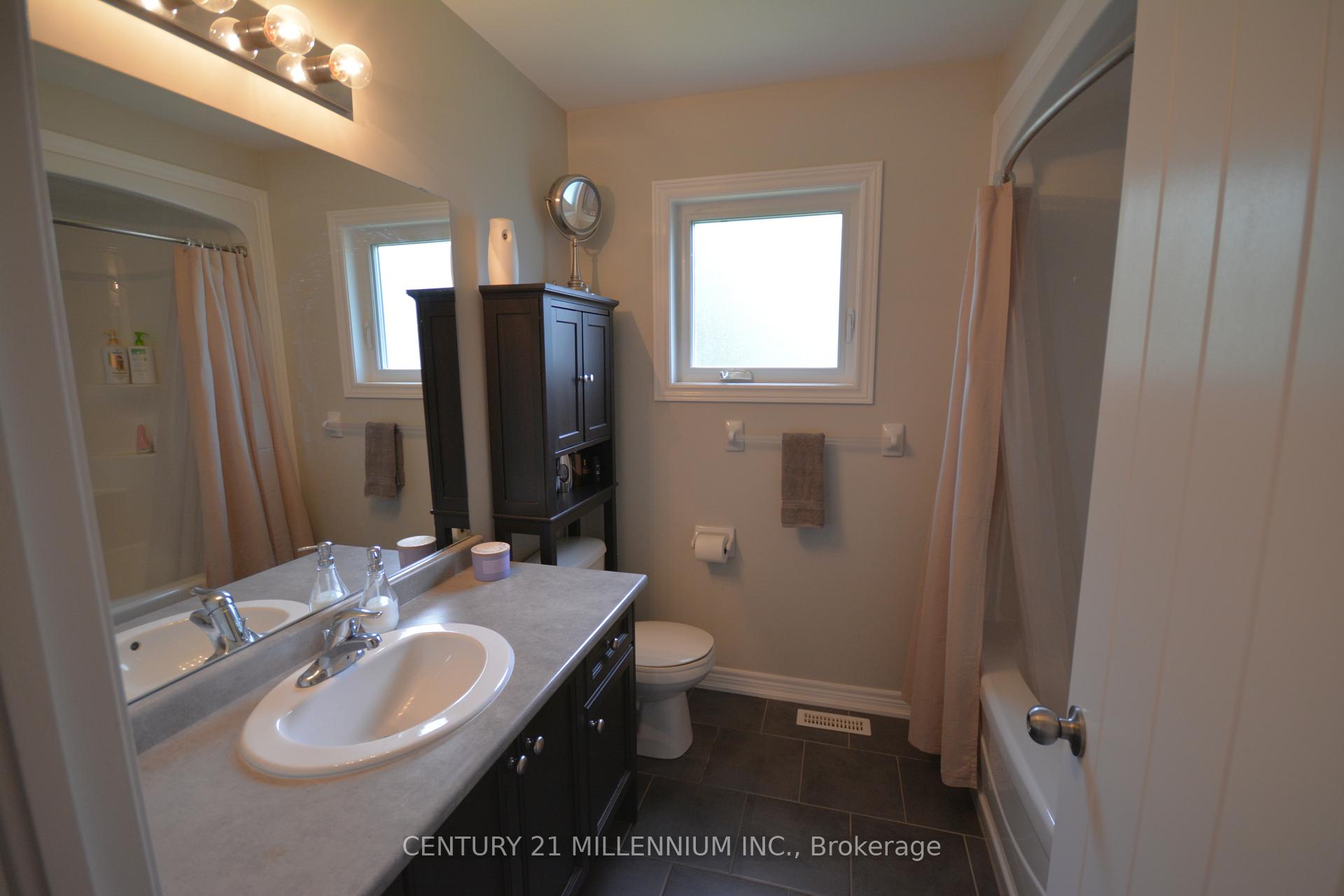 Photo 12 of 58 60th Street S, Wasaga Beach — HOMEH