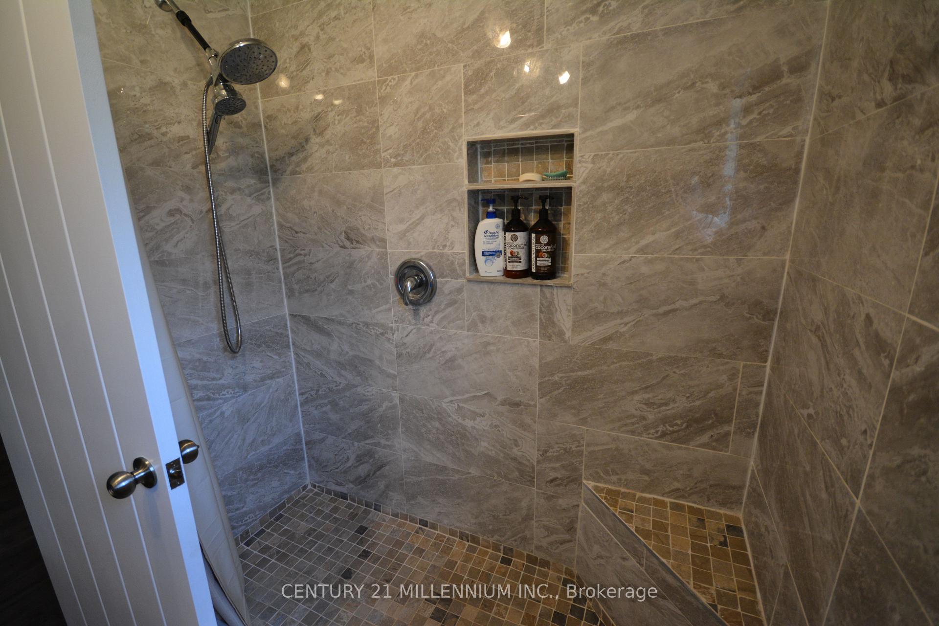 Photo 18 of 58 60th Street S, Wasaga Beach — HOMEH