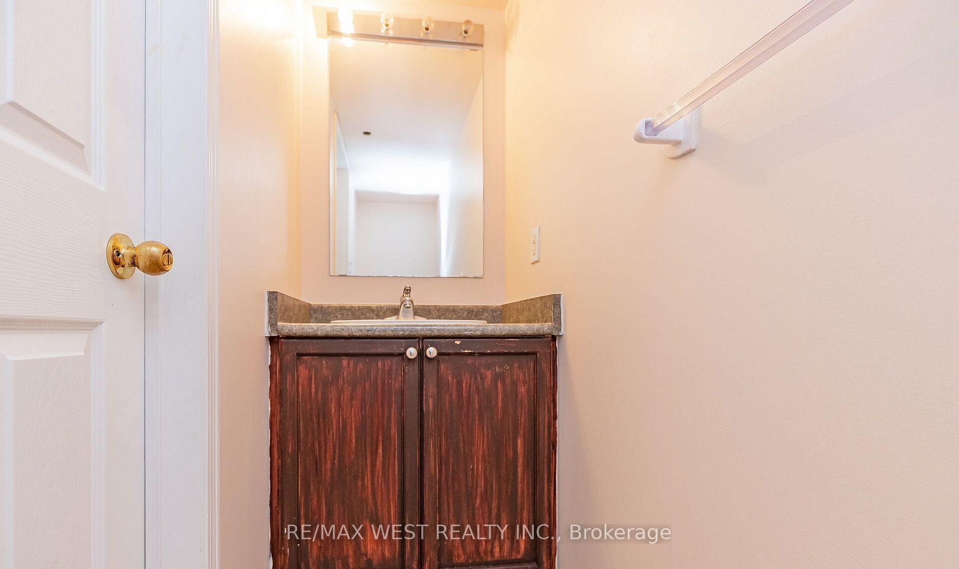 Photo 15 of Unit 218, 4975 Southampton Drive, Mississauga, Churchill Meadows — HOMEH