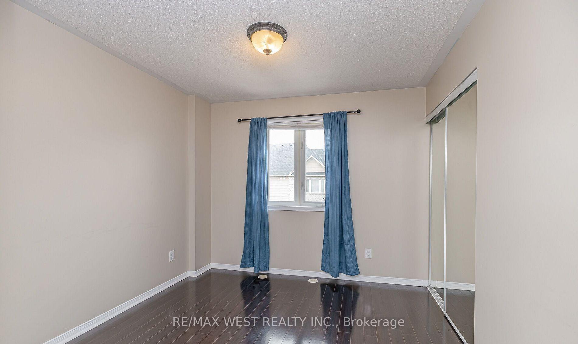 Photo 18 of Unit 218, 4975 Southampton Drive, Mississauga, Churchill Meadows — HOMEH