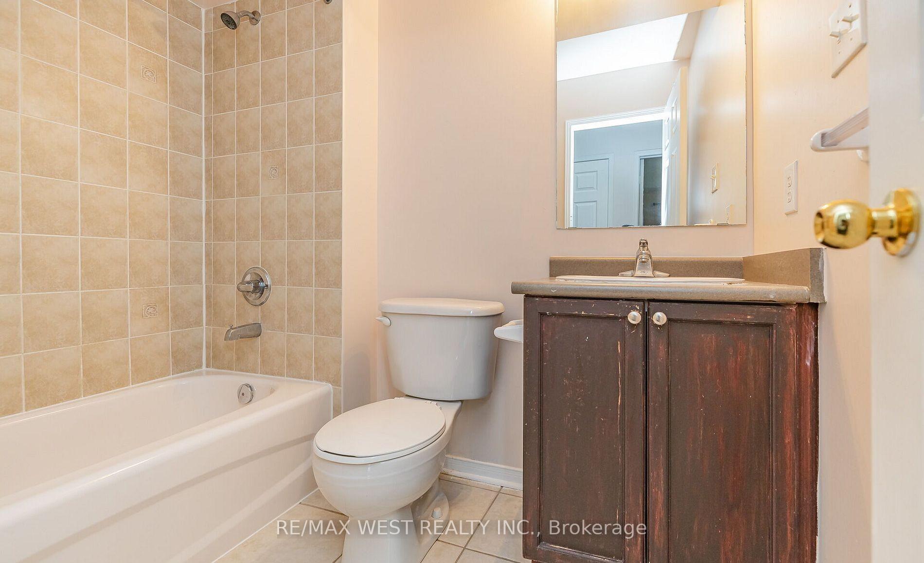 Photo 23 of Unit 218, 4975 Southampton Drive, Mississauga, Churchill Meadows — HOMEH
