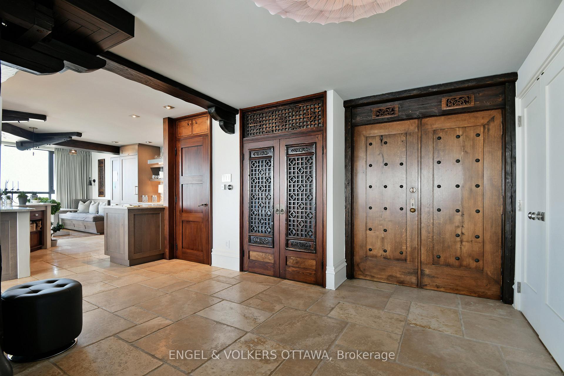 Photo 2 of Unit 1102, 40 Boteler Street, Ottawa, Lower Town/Byward Market — HOMEH