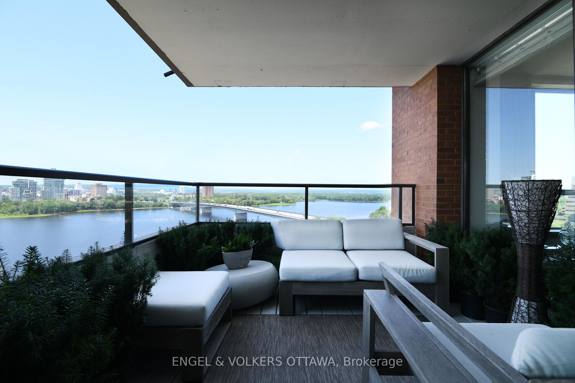 Photo 8 of Unit 1102, 40 Boteler Street, Ottawa, Lower Town/Byward Market — HOMEH