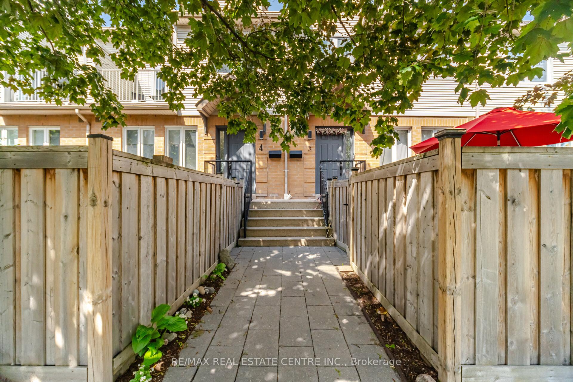 Photo 2 of Unit 4, 1211 Parkwest Place, Mississauga, Lakeview — HOMEH