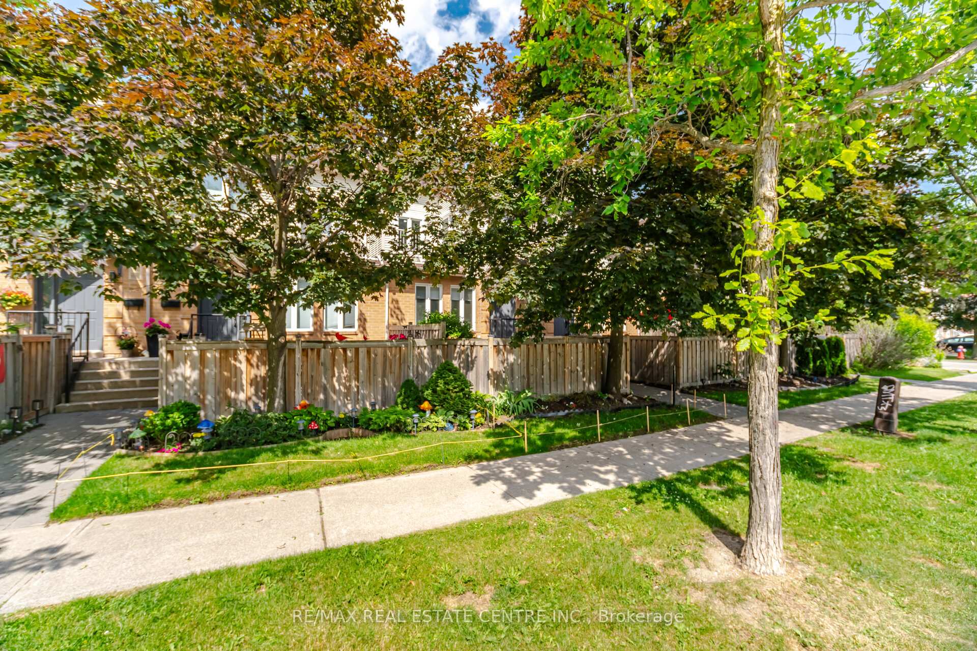 Photo 36 of Unit 4, 1211 Parkwest Place, Mississauga, Lakeview — HOMEH
