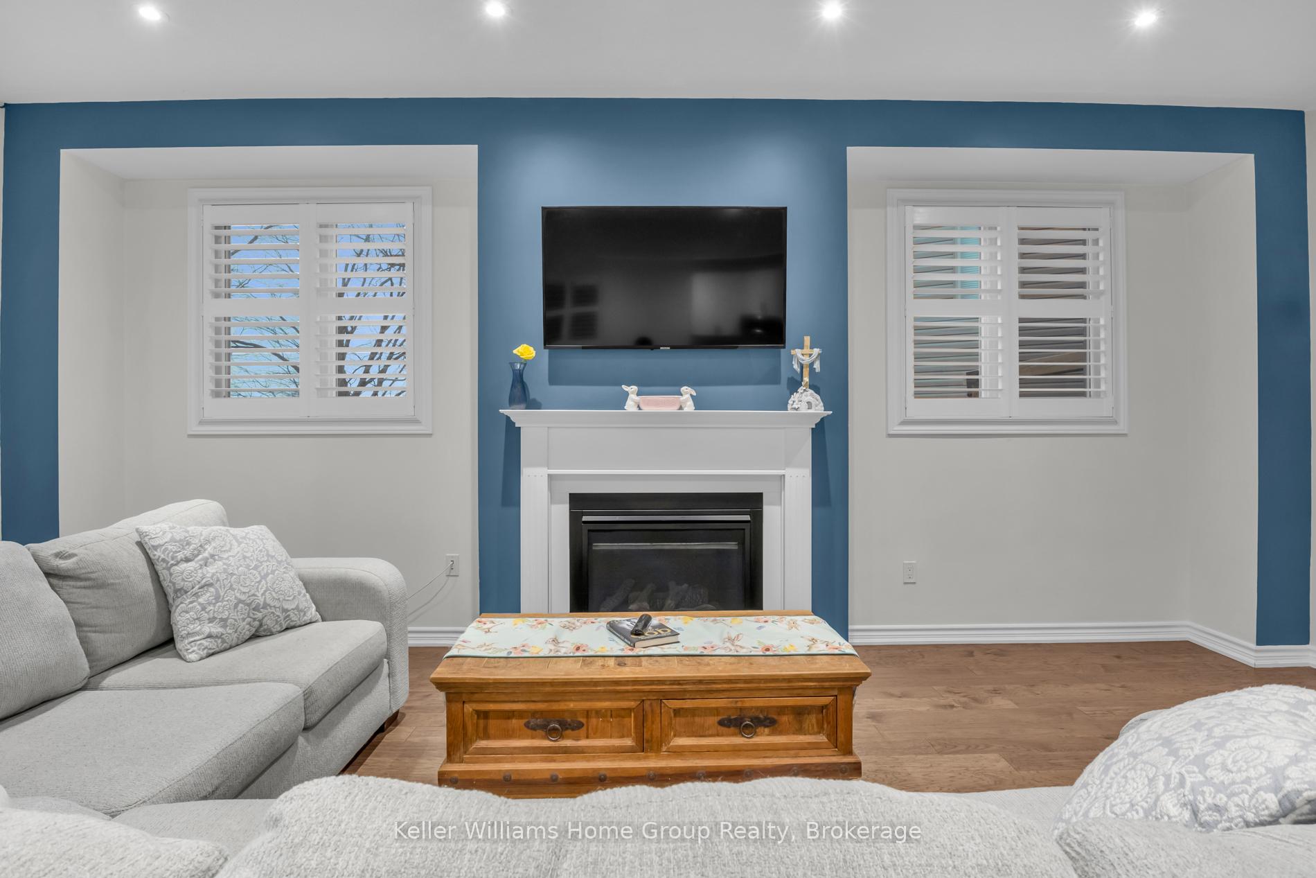 Photo 14 of 192 Harpin Way E, Centre Wellington, Fergus — HOMEH