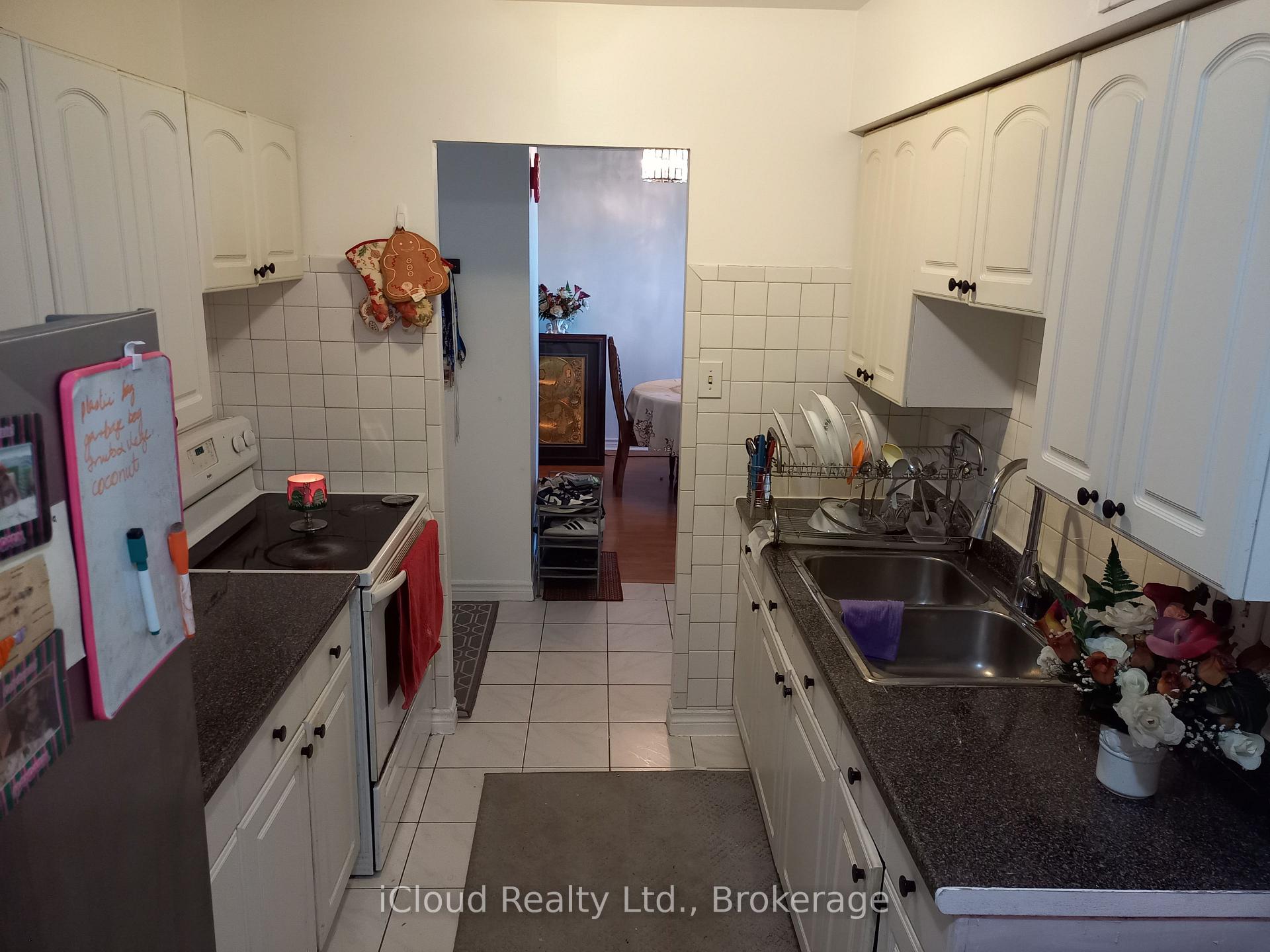 Photo 7 of Unit 806, 390 Dixon Road, Etobicoke, Kingsview Village-The Westway — HOMEH