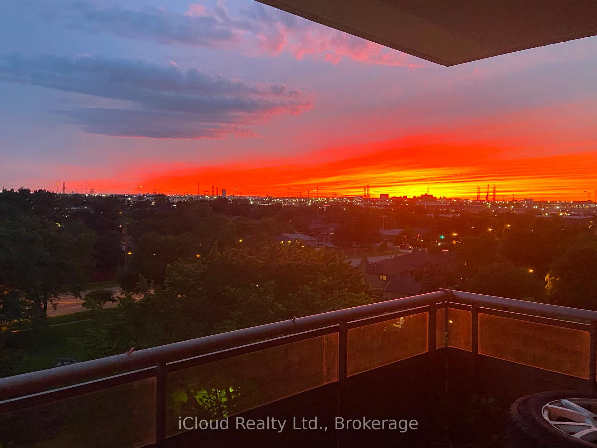 Photo 10 of Unit 806, 390 Dixon Road, Etobicoke, Kingsview Village-The Westway — HOMEH