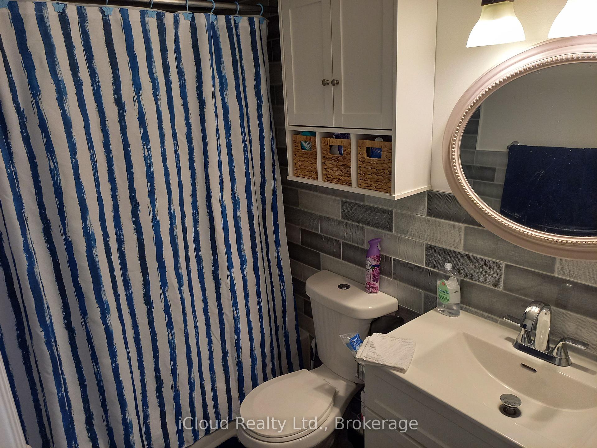 Photo 16 of Unit 806, 390 Dixon Road, Etobicoke, Kingsview Village-The Westway — HOMEH