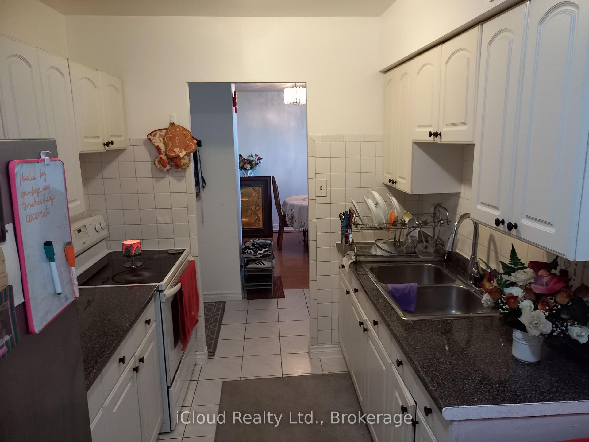 Photo 19 of Unit 806, 390 Dixon Road, Etobicoke, Kingsview Village-The Westway — HOMEH
