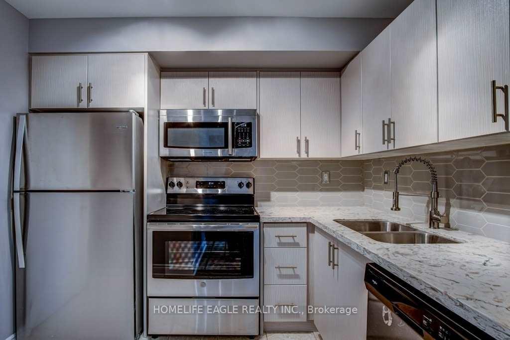 Photo 9 of Unit 204, 745 New Westminster Drive, Vaughan, Brownridge — HOMEH