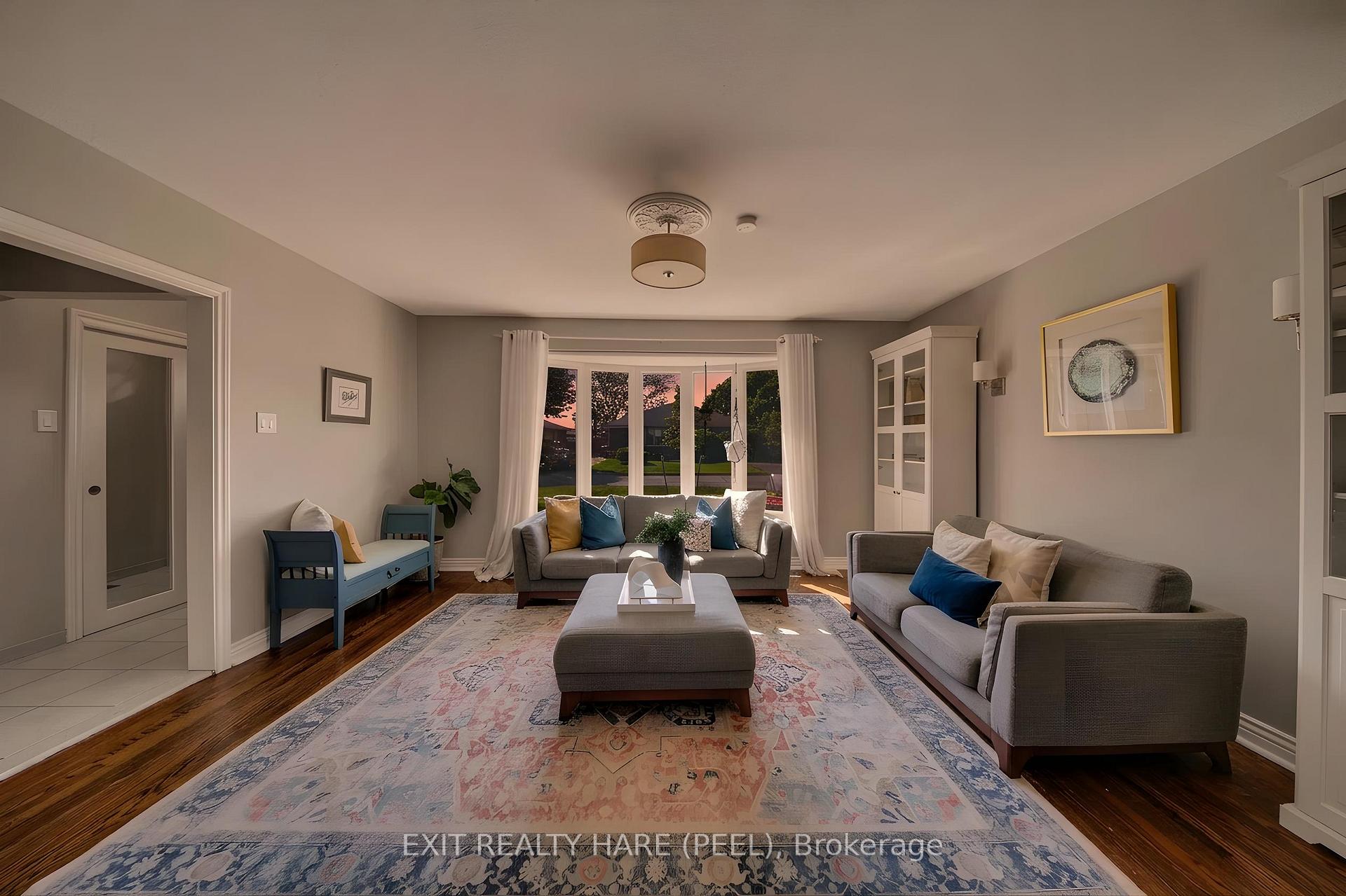 Photo 7 of 84 Addington Crescent, Brampton, Avondale — HOMEH