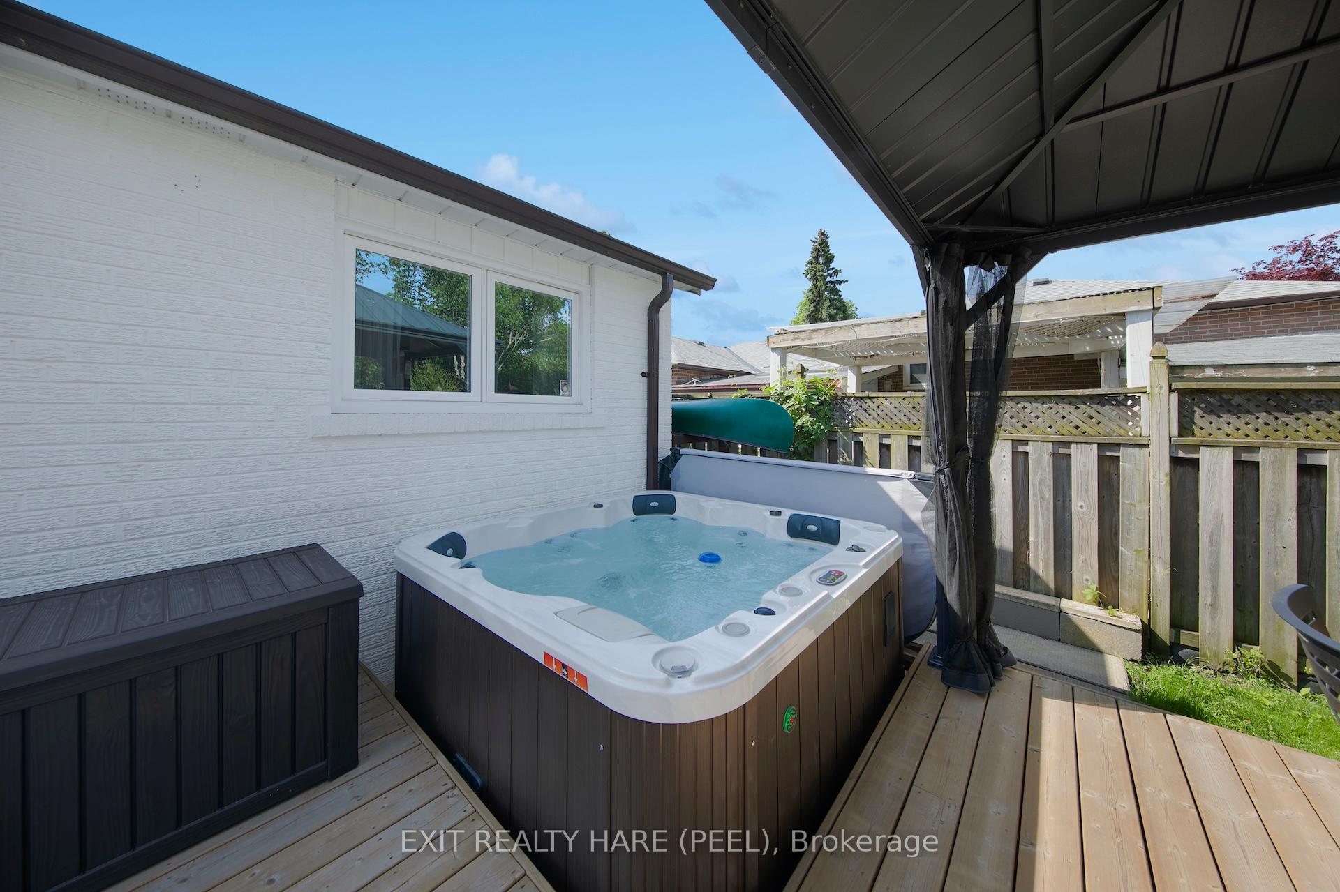 Photo 27 of 84 Addington Crescent, Brampton, Avondale — HOMEH