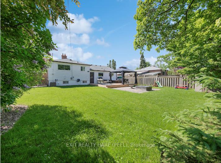 Photo 37 of 84 Addington Crescent, Brampton, Avondale — HOMEH