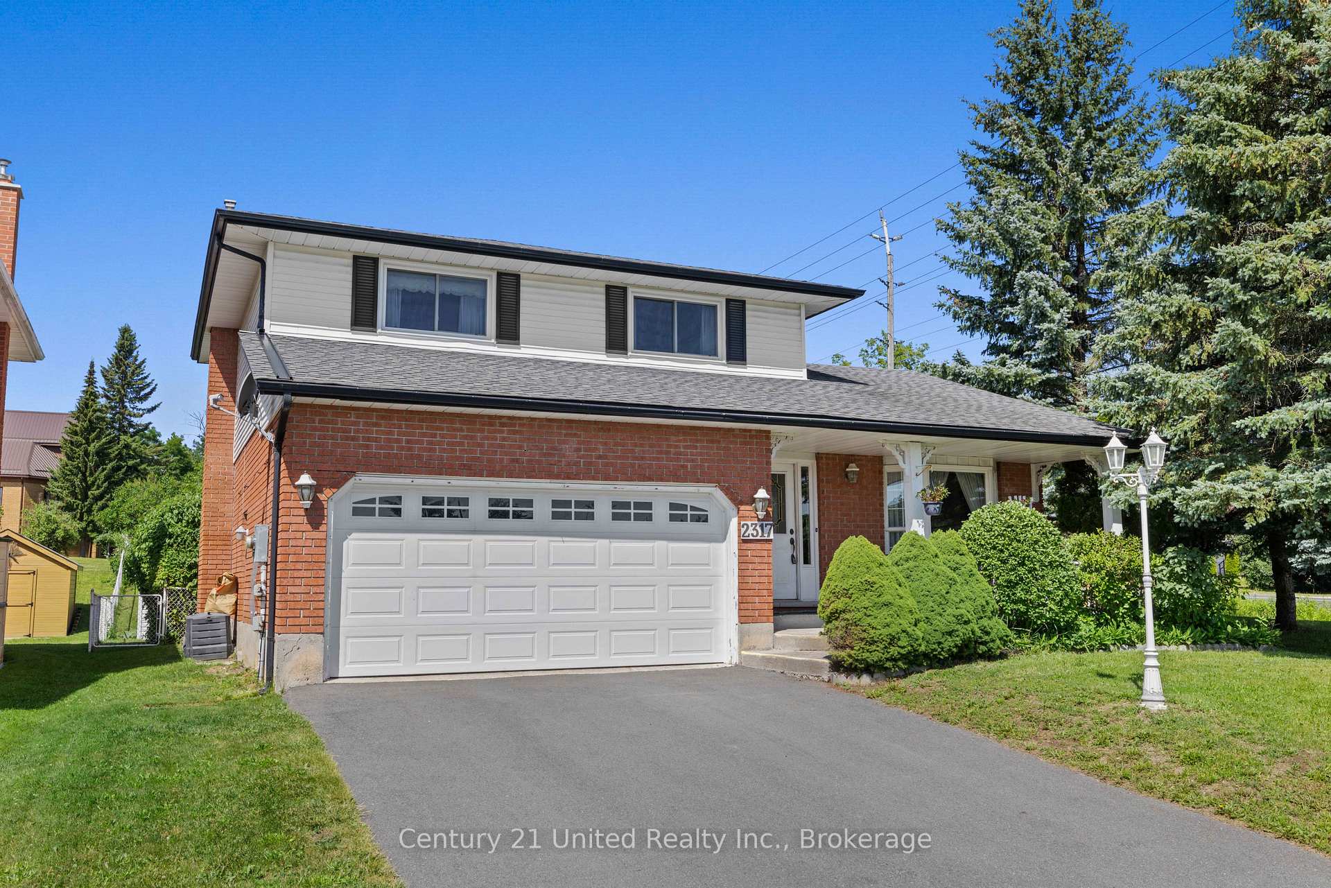 Photo 1 of 2317 Woodglade Boulevard, Peterborough, Monaghan Ward 2 — HOMEH