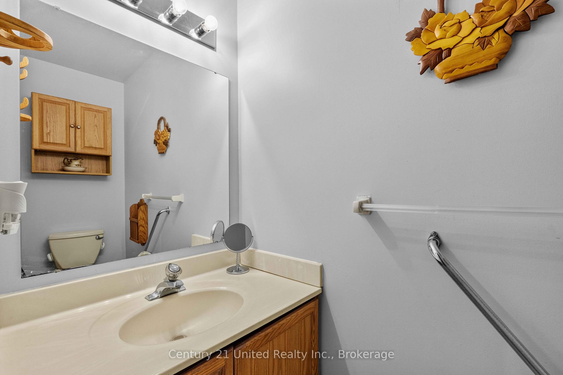 Photo 20 of 2317 Woodglade Boulevard, Peterborough, Monaghan Ward 2 — HOMEH