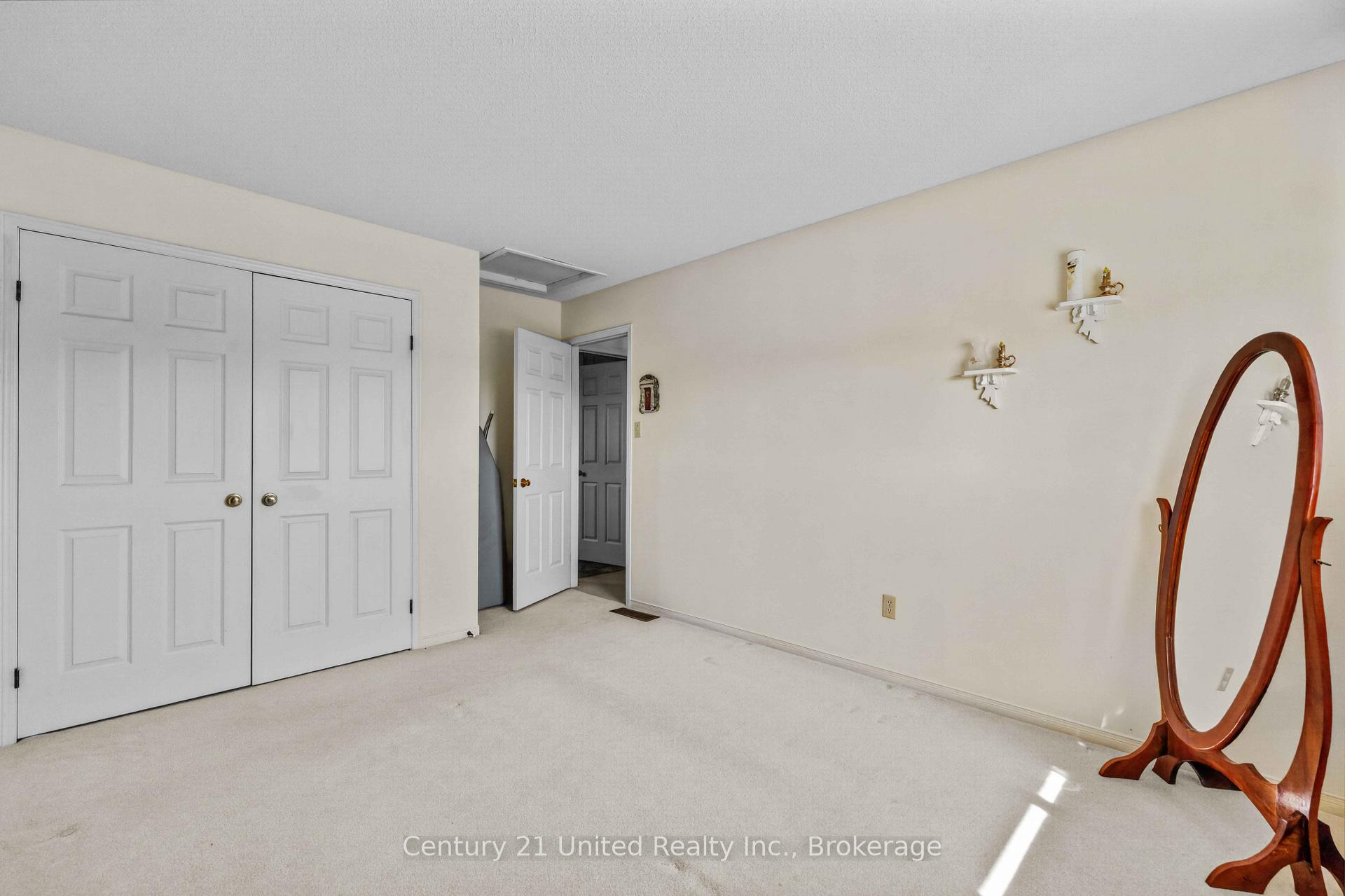 Photo 38 of 2317 Woodglade Boulevard, Peterborough, Monaghan Ward 2 — HOMEH