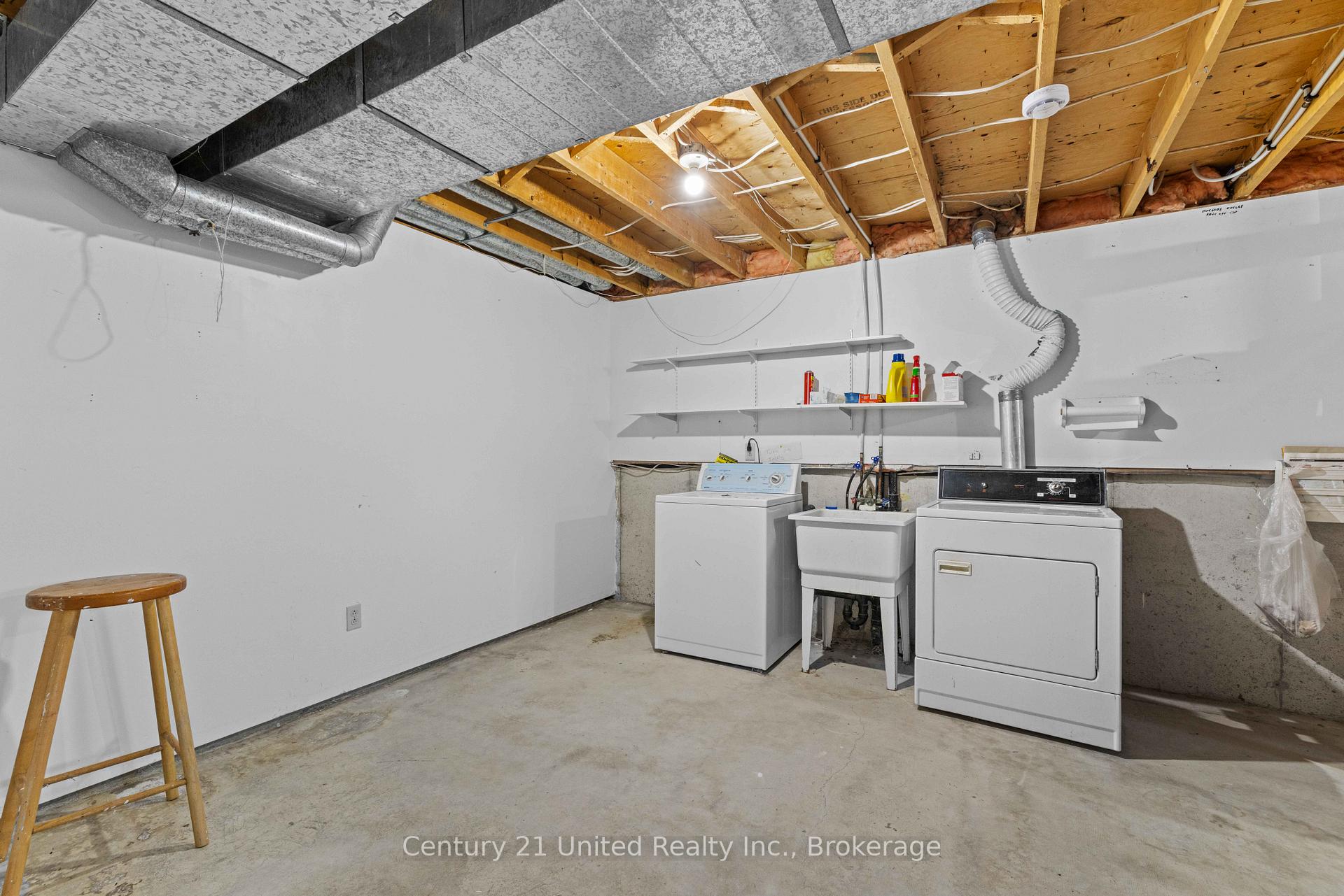 Photo 43 of 2317 Woodglade Boulevard, Peterborough, Monaghan Ward 2 — HOMEH