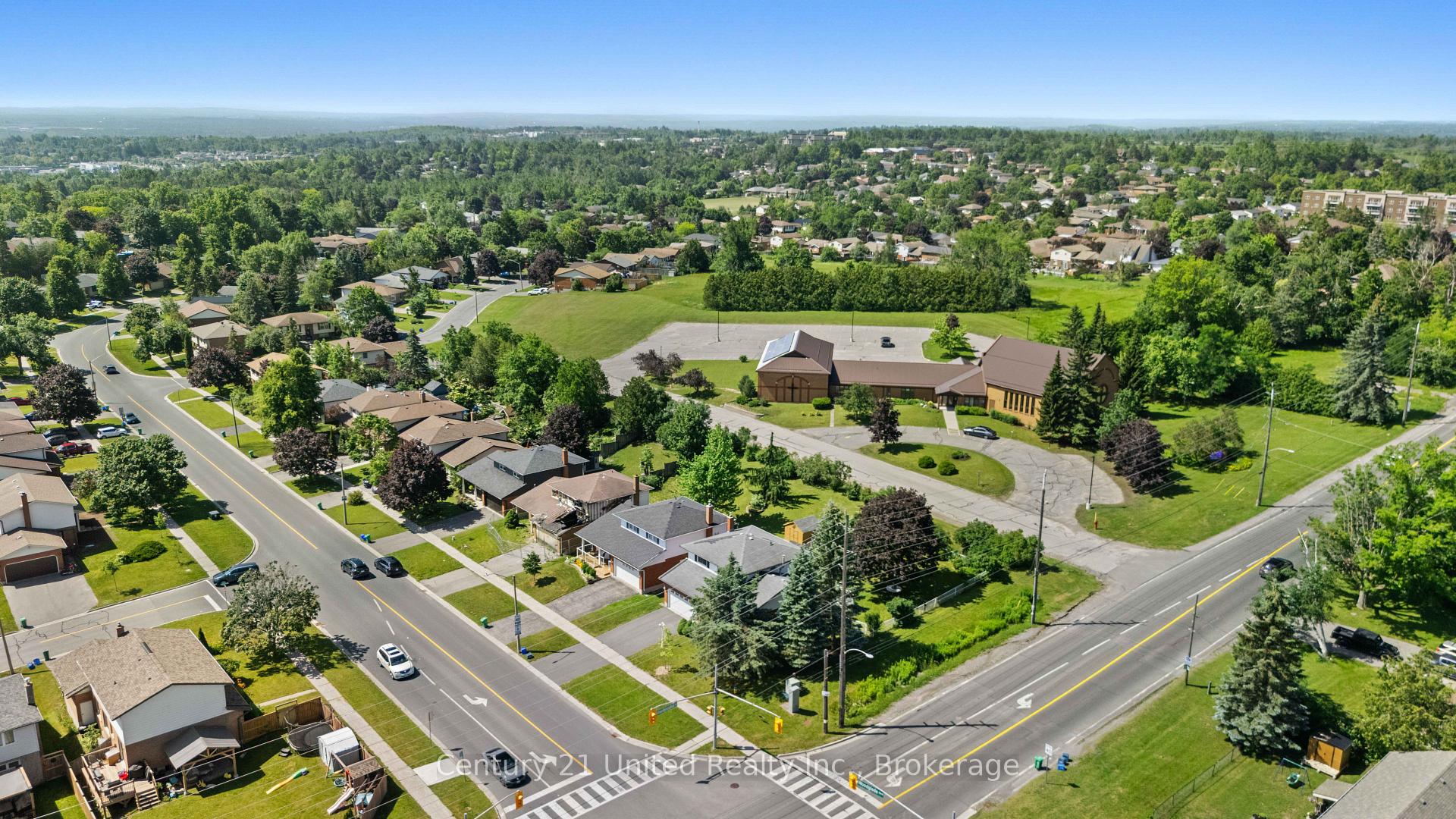 Photo 48 of 2317 Woodglade Boulevard, Peterborough, Monaghan Ward 2 — HOMEH