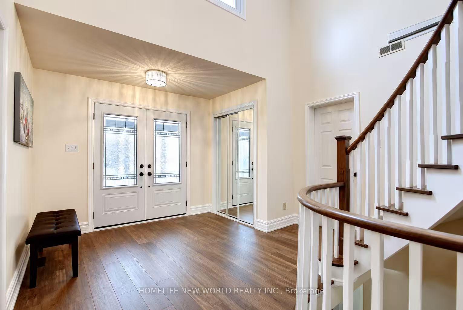 Photo 5 of Unit Main A, 3368 Cider Mill Place, Mississauga, Erin Mills — HOMEH