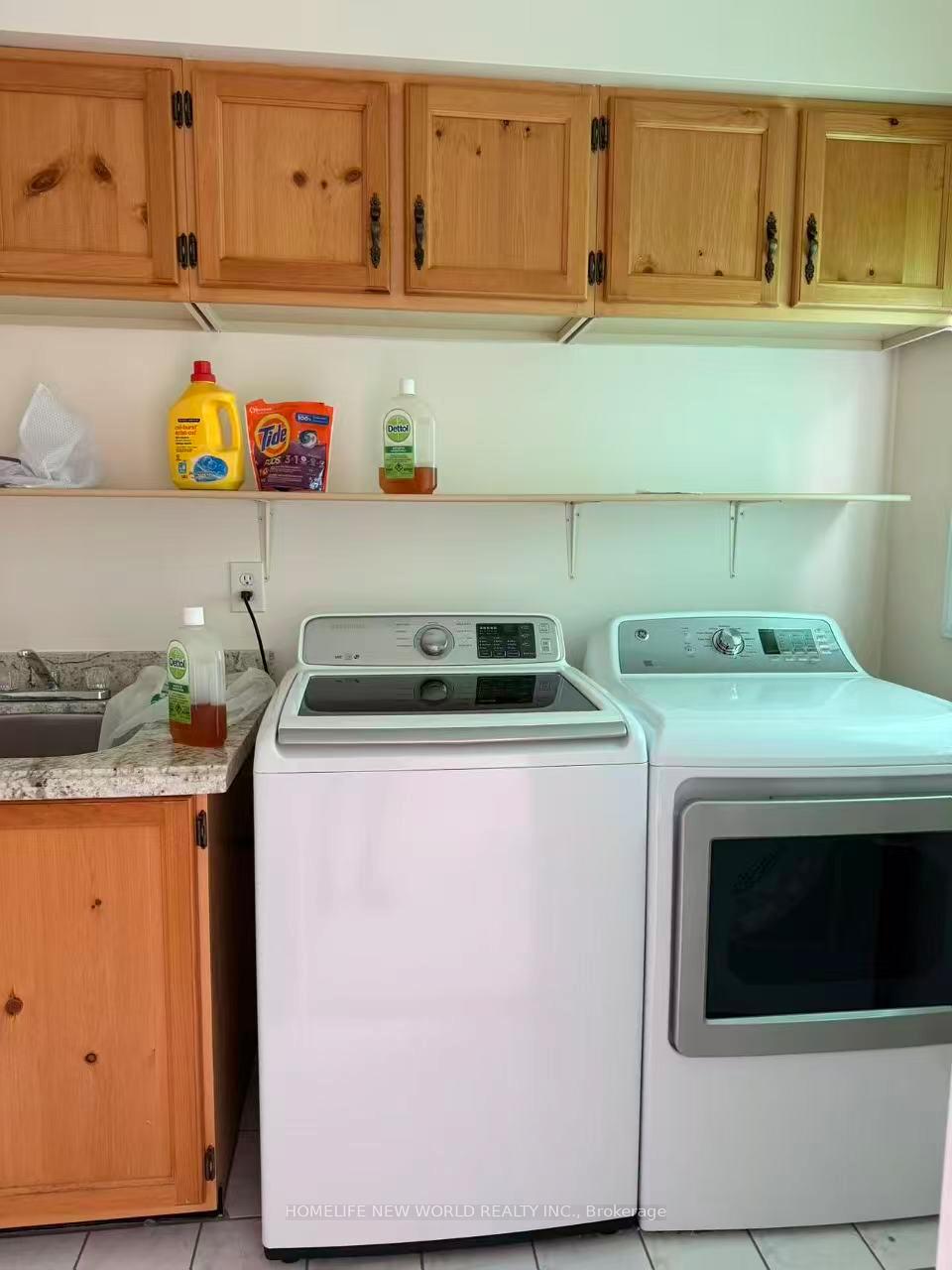 Photo 9 of Unit Main A, 3368 Cider Mill Place, Mississauga, Erin Mills — HOMEH