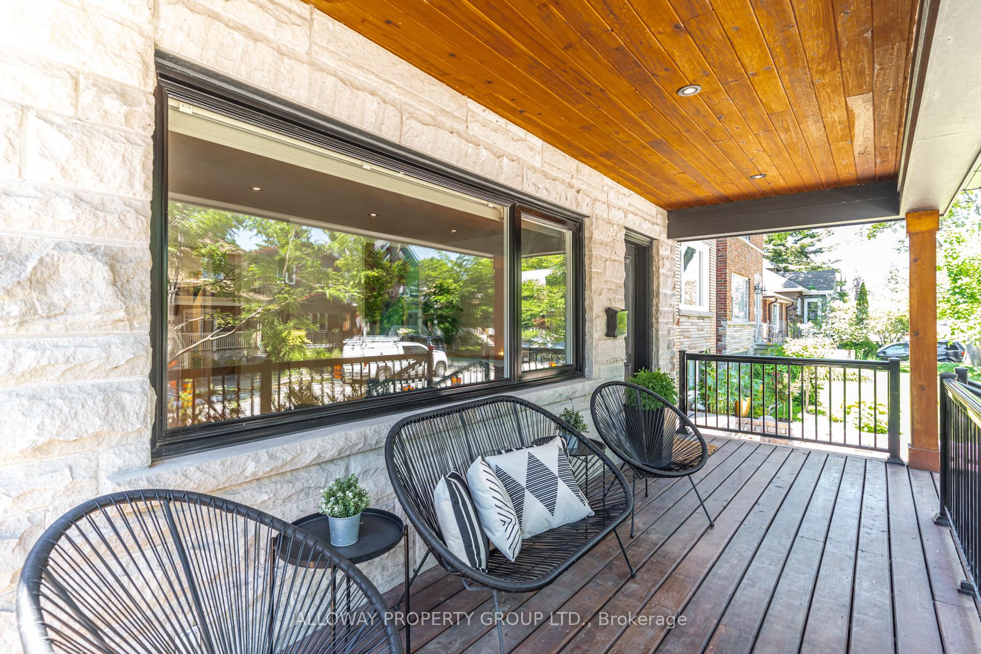 Photo 3 of 22 Fourth Street, Etobicoke, New Toronto — HOMEH
