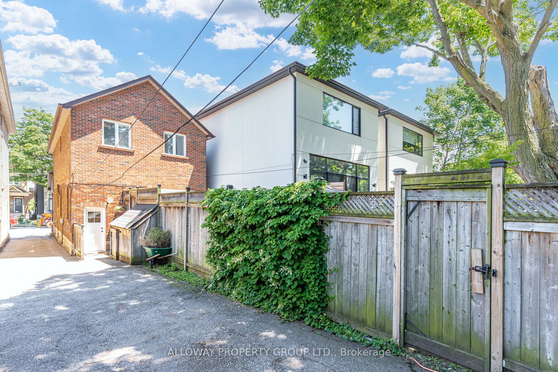 Photo 38 of 22 Fourth Street, Etobicoke, New Toronto — HOMEH