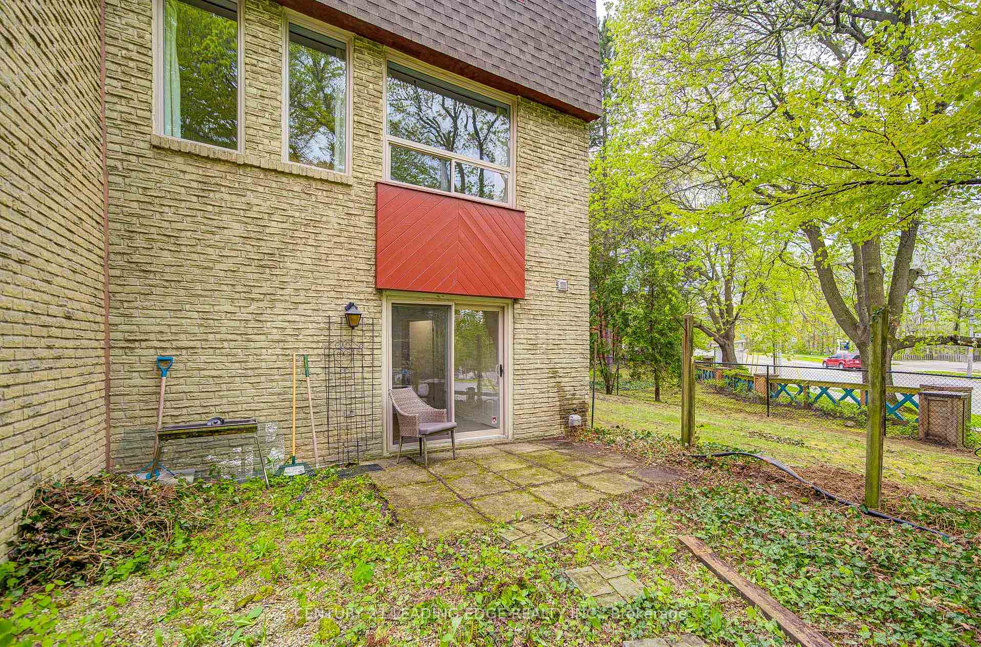 Photo 7 of Unit 49, 1967 Main Street W, Hamilton, Ainslie Wood — HOMEH