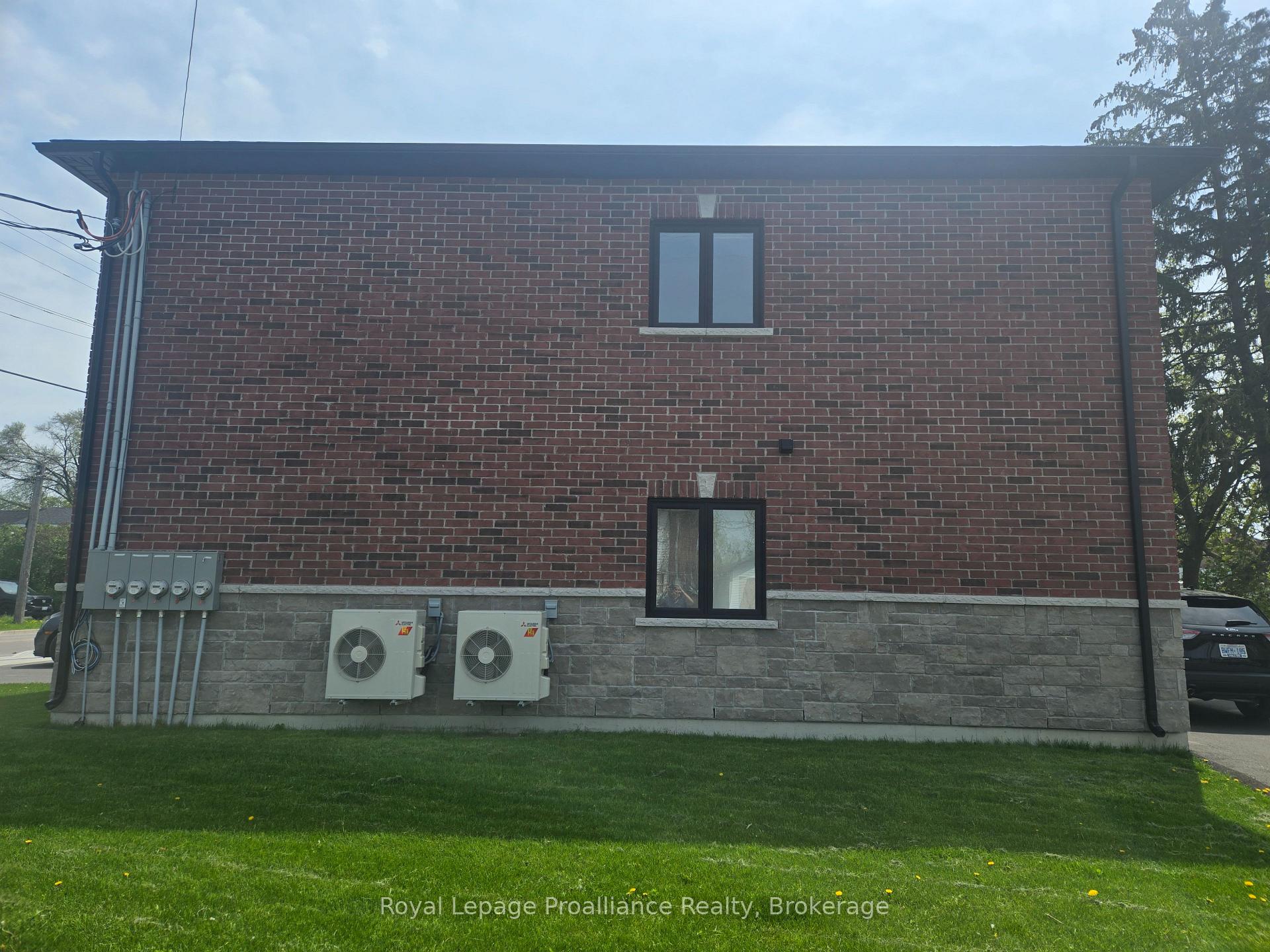 Photo 16 of Unit 4, 15 Bay Street, Quinte West, Trenton Ward — HOMEH