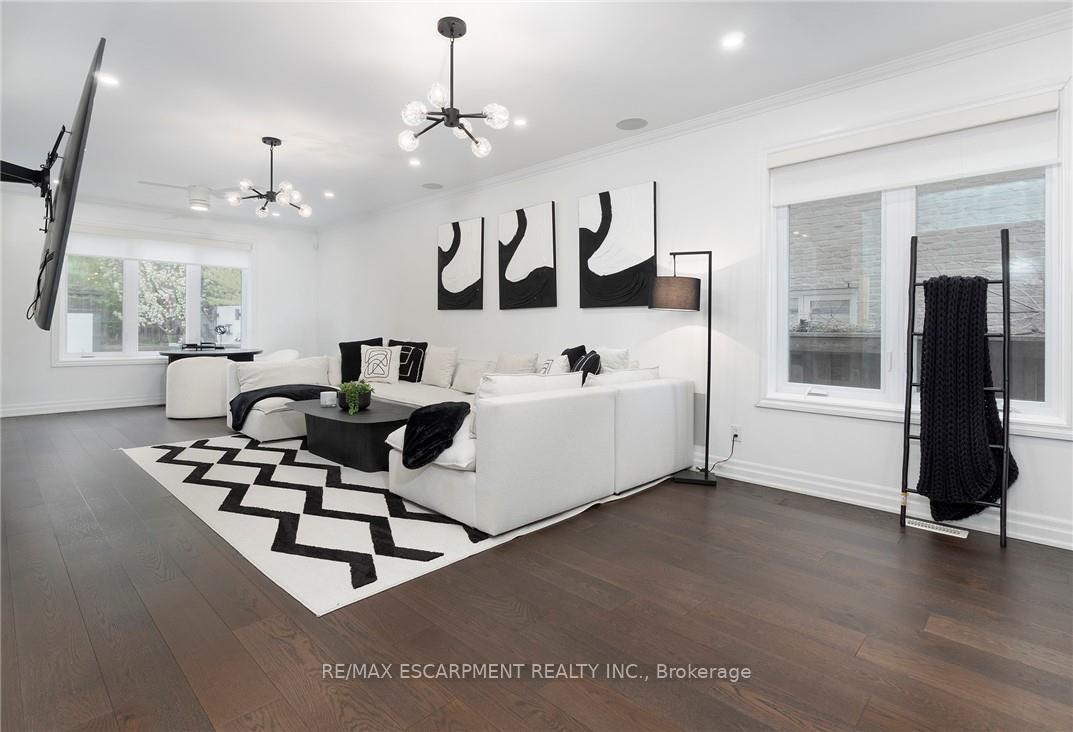Photo 4 of 27 Elodia Court, Hamilton, Gurnett — HOMEH