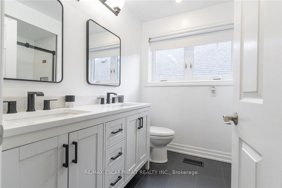 Photo 25 of 27 Elodia Court, Hamilton, Gurnett — HOMEH