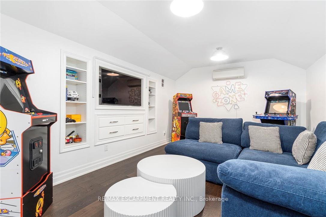Photo 28 of 27 Elodia Court, Hamilton, Gurnett — HOMEH