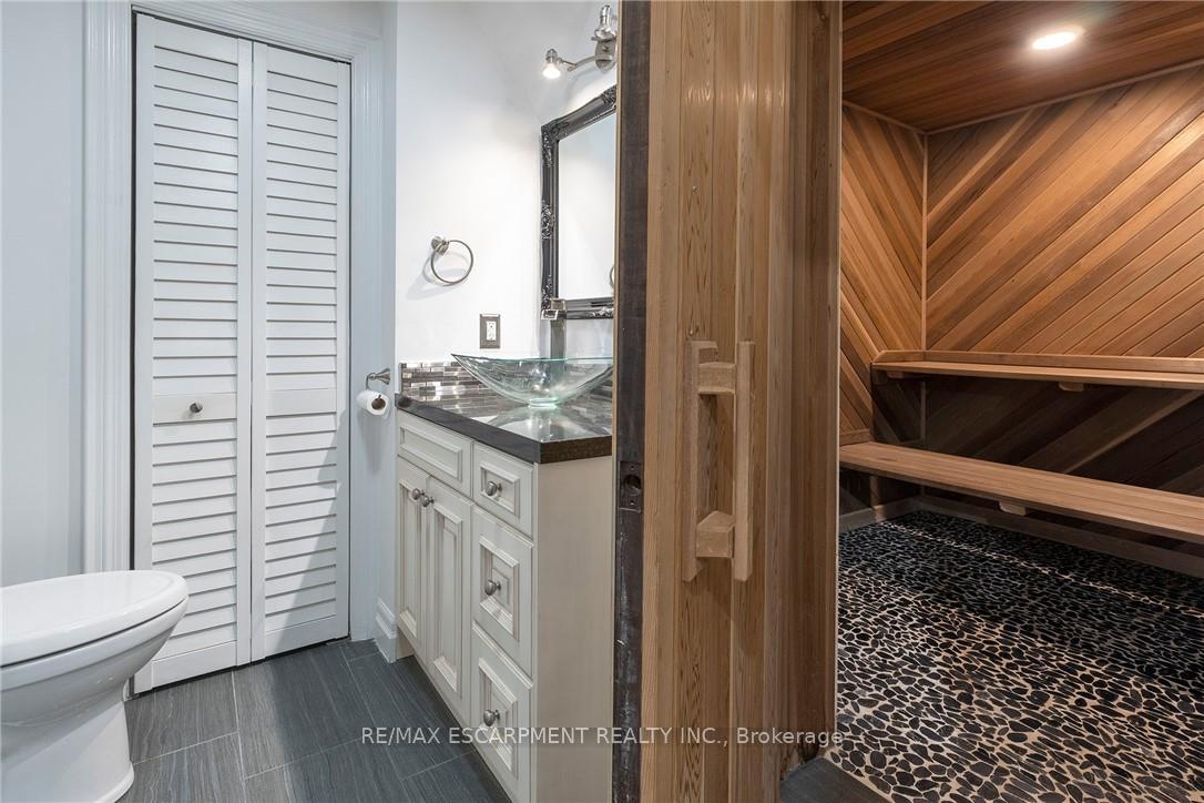 Photo 34 of 27 Elodia Court, Hamilton, Gurnett — HOMEH