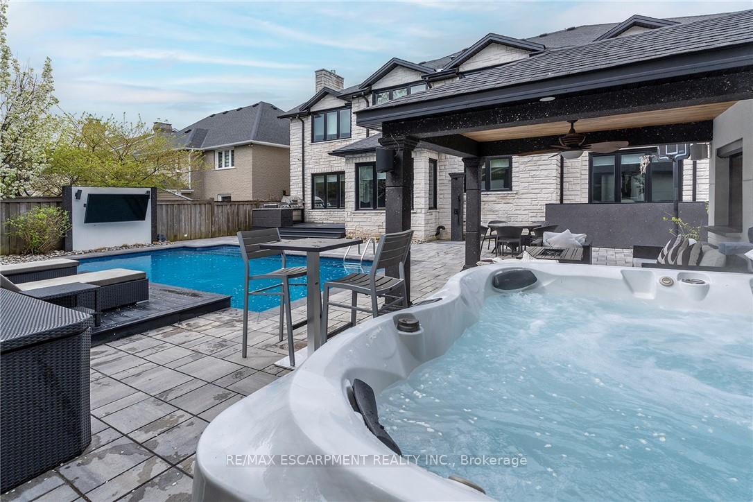 Photo 41 of 27 Elodia Court, Hamilton, Gurnett — HOMEH