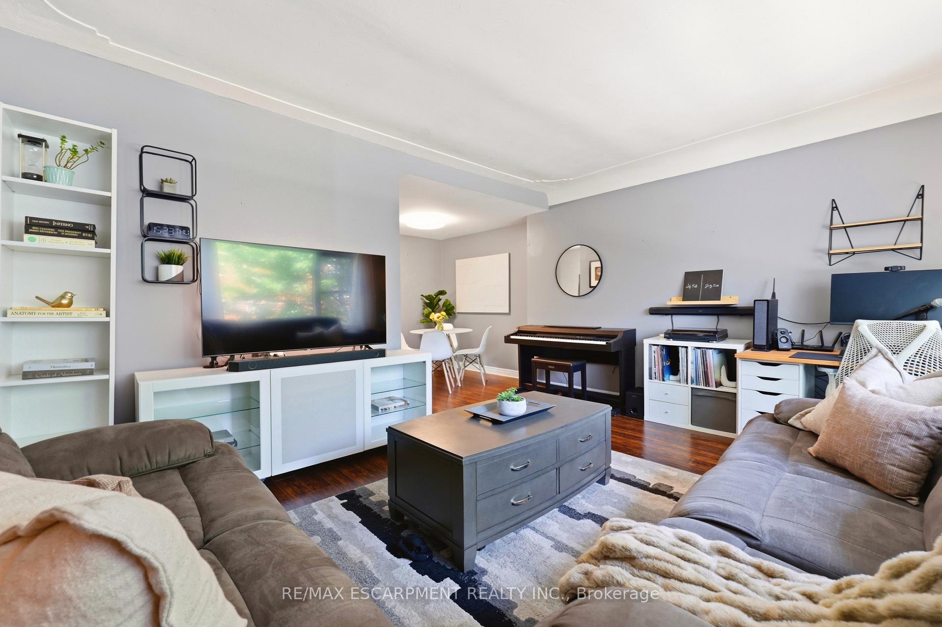 Photo 6 of Unit 310, 836 Concession Street, Hamilton, Raleigh — HOMEH