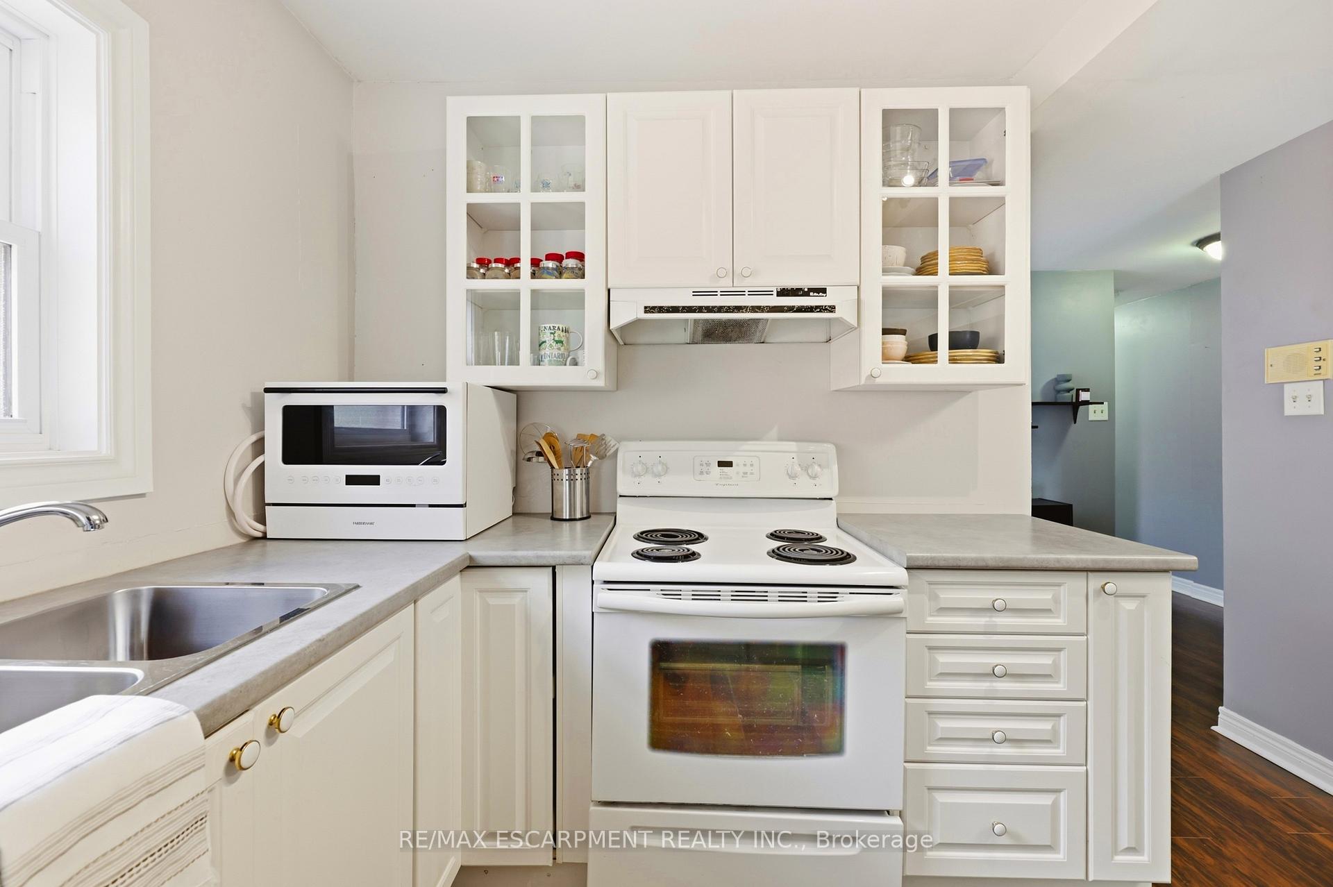 Photo 11 of Unit 310, 836 Concession Street, Hamilton, Raleigh — HOMEH